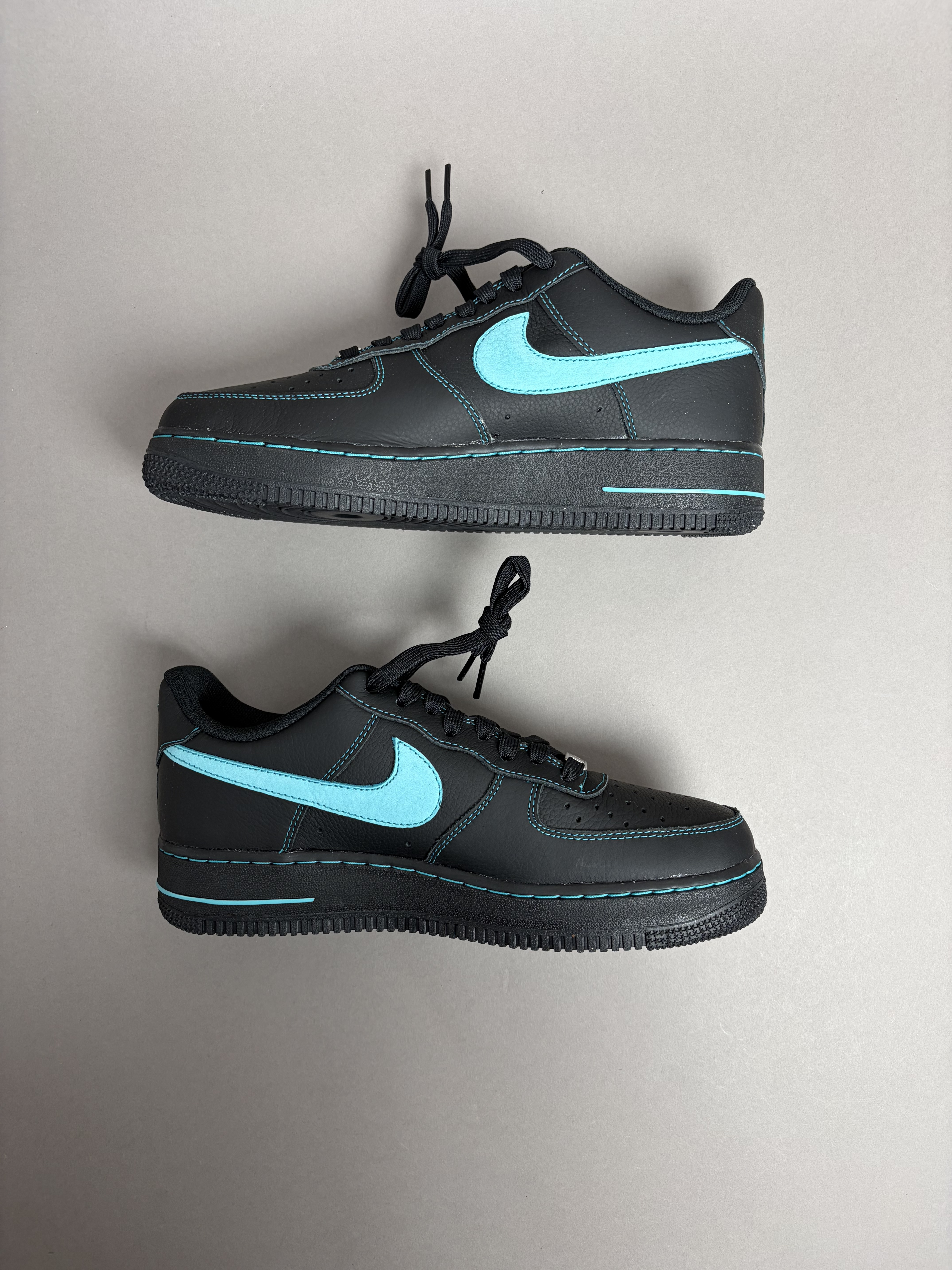 Nike Air Force 1 '07 LV8 'Black & Aurora Green' (2025) photo 2
