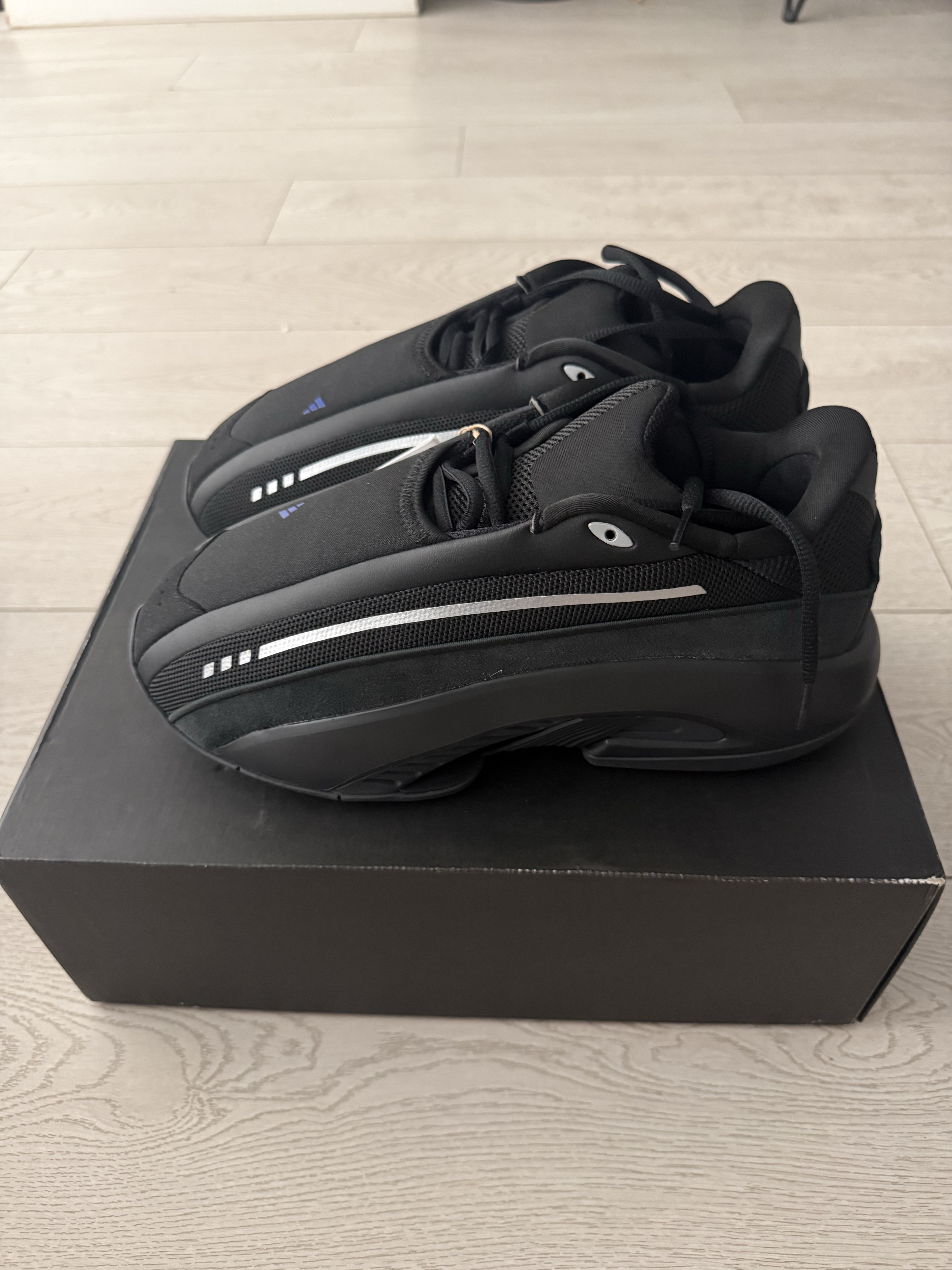 Adidas Mad IIInfinity 'Core Black' (2024) photo 2