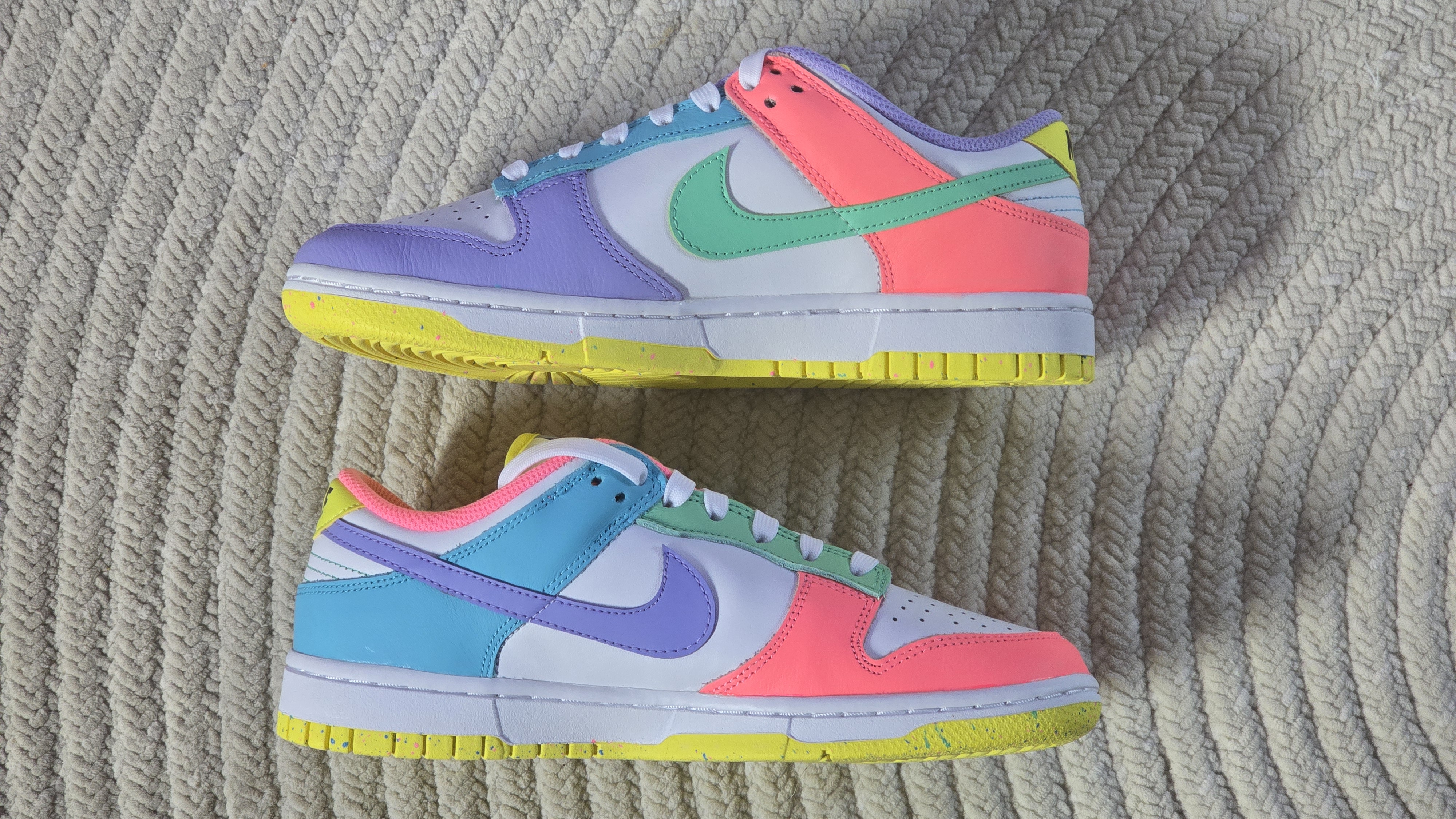 Nike Dunk Low WMNS 'Easter' (2021) photo 2