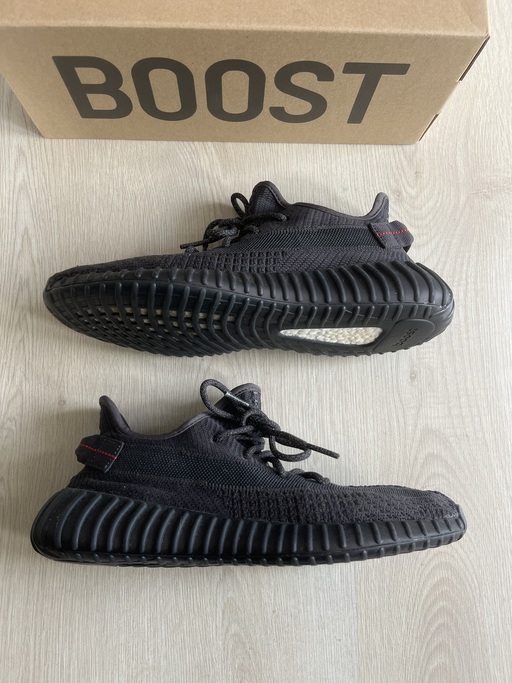 Yeezy Boost 350 V2 'Black' (Non-Reflective) (2019)