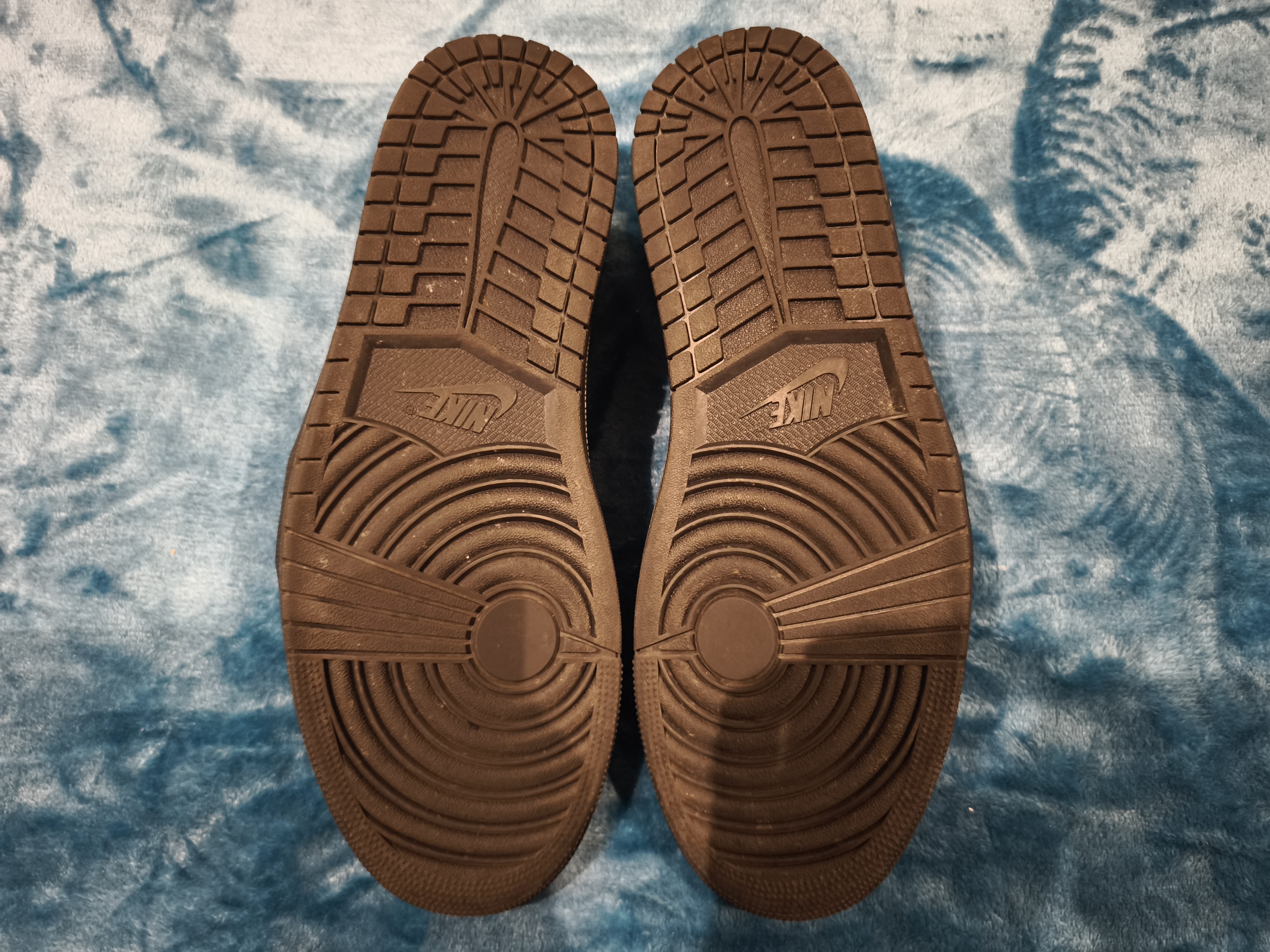 Air Jordan x Travis Scott 1 Low OG 'Black Phantom' (2022) photo 5