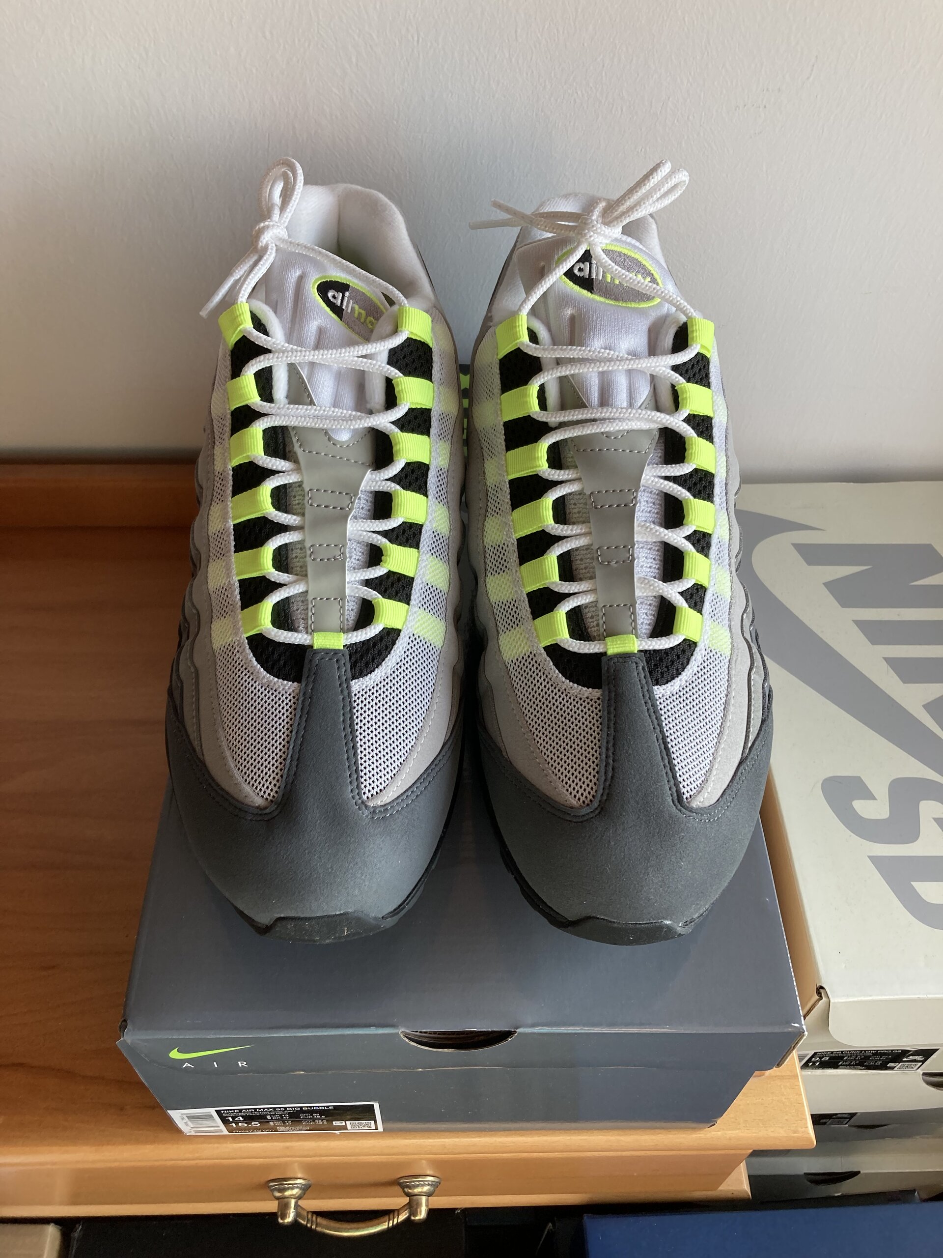 Nike Air Max 95 'Neon' (2025/2026) photo 2