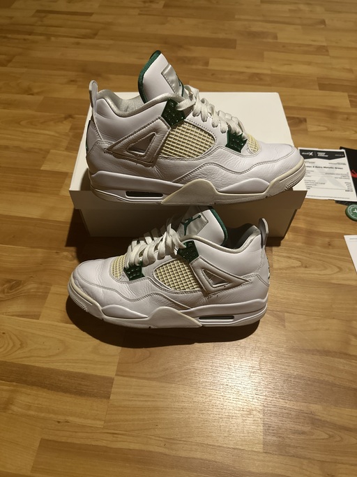 Air Jordan IV 4 Retro Metallic Green (2020)