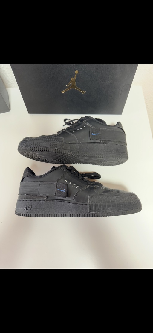 Nike Air Force AF 1 Low 'Type Triple Black' (2019)