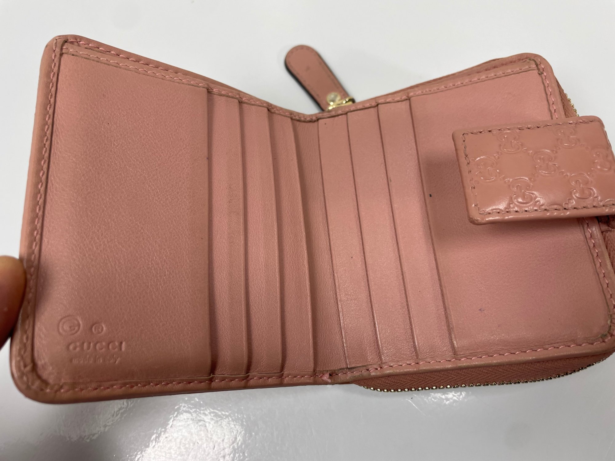 Gucci Microguccissima Compact Wallet photo 6