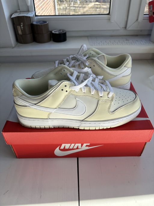 Nike Dunk Low 'Coconut Milk' (2022)