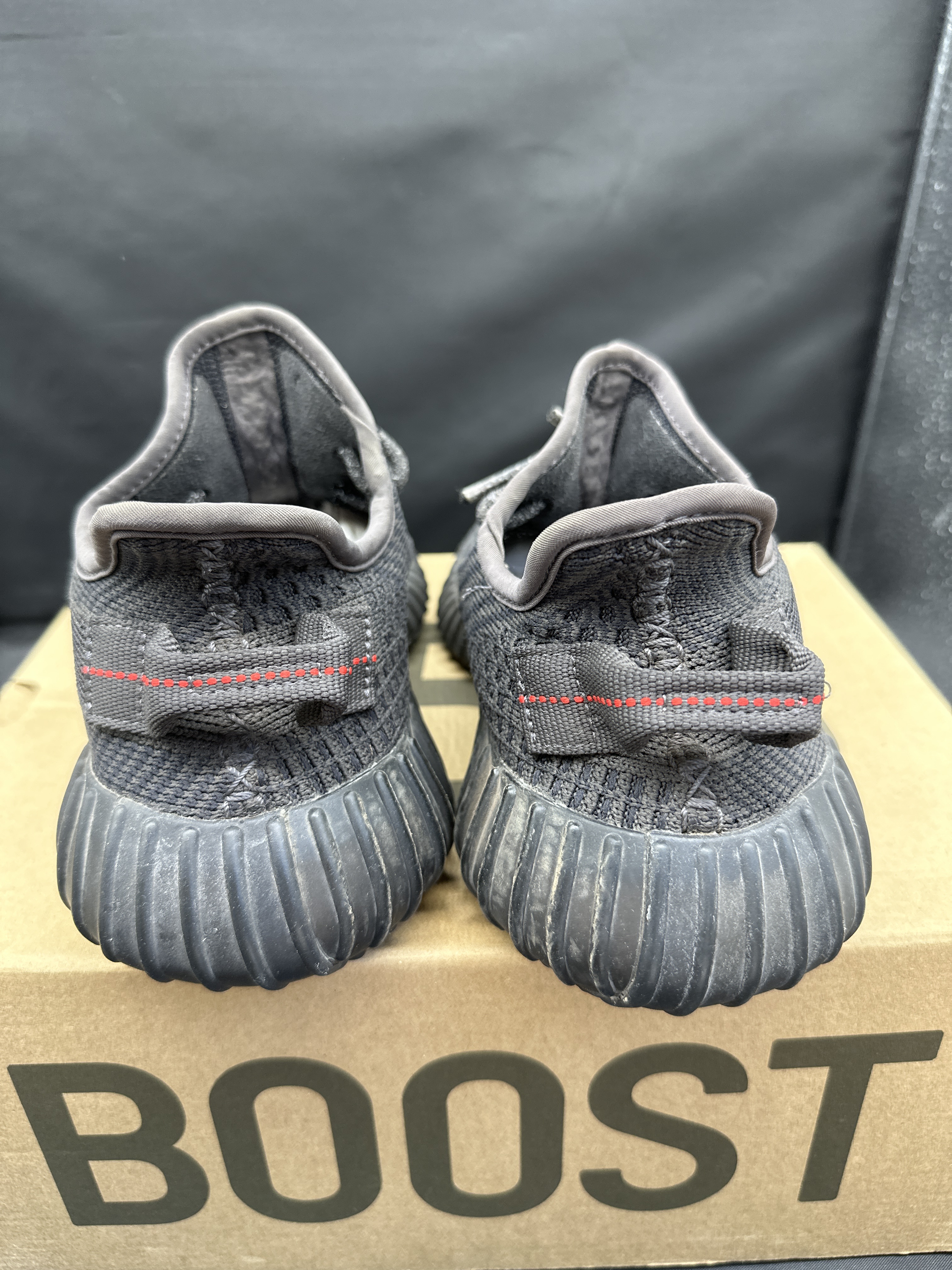 Yeezy Boost 350 V2 'Black' (Non-Reflective) (2019) photo 4