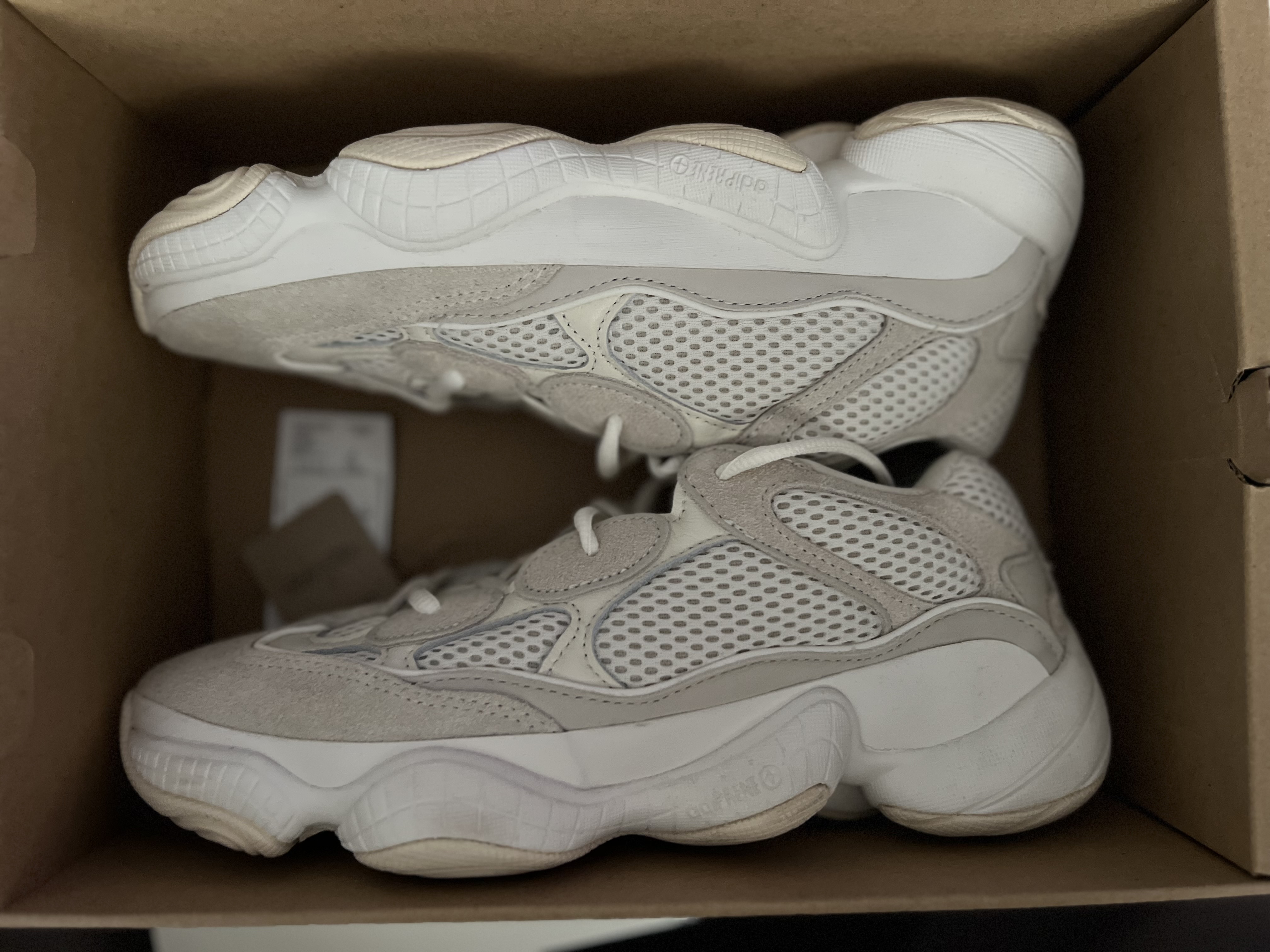 Yeezy 500 'Bone White' photo 1