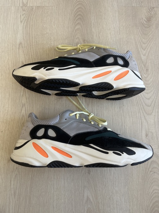 Yeezy Boost 700 'Wave Runner'