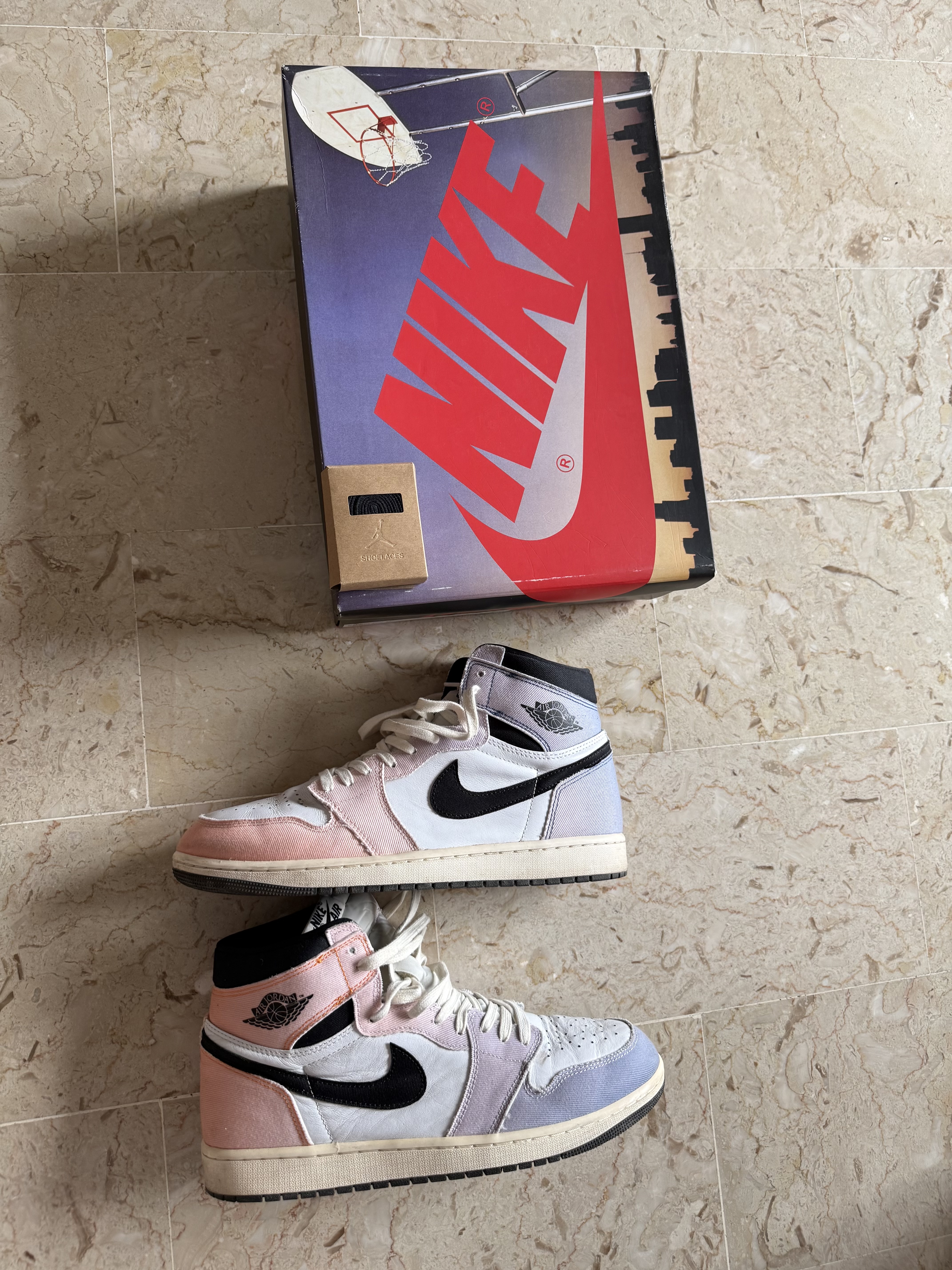 Air Jordan 1 High OG 'Skyline' (2023) photo 8