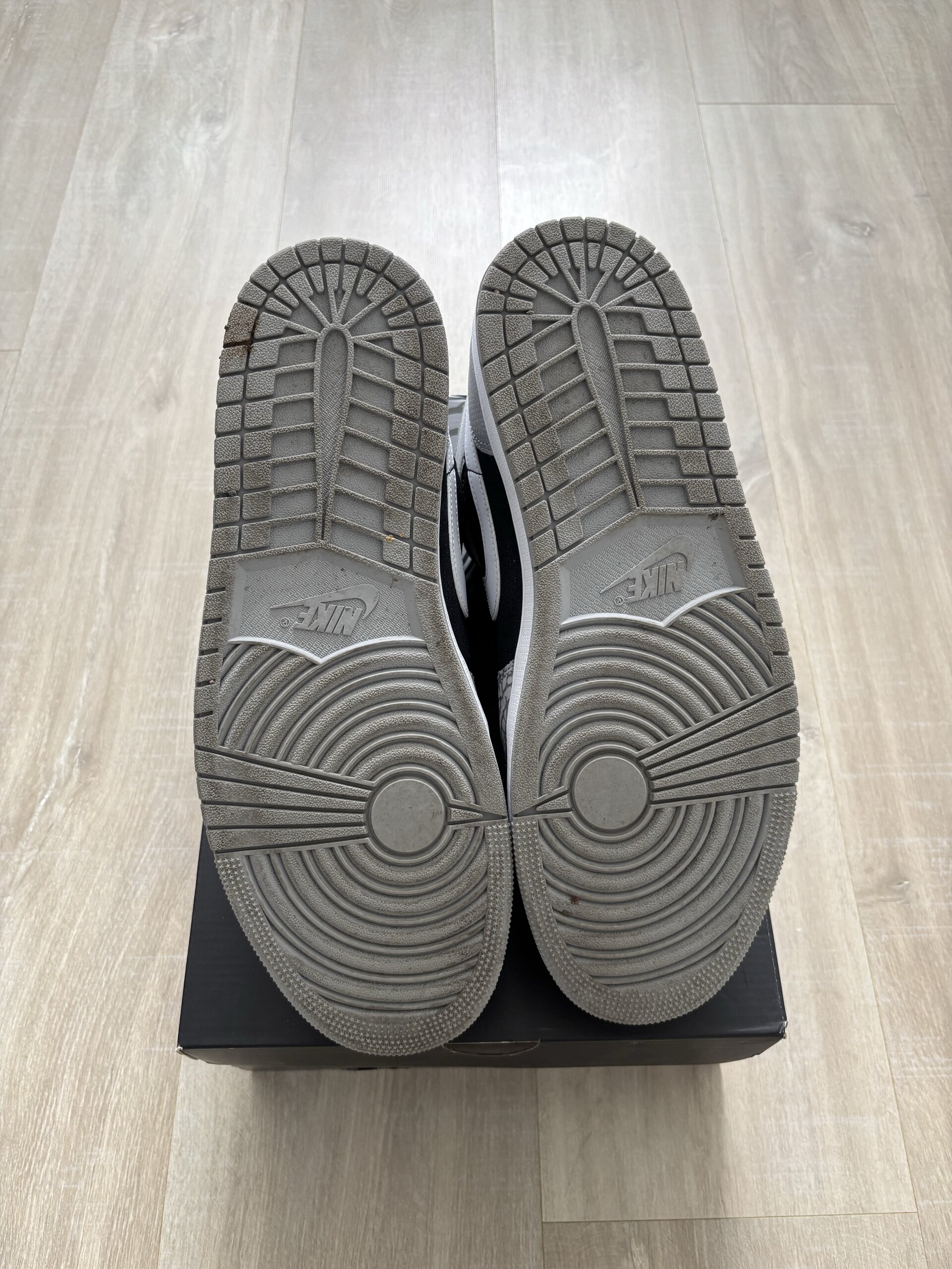 Air Jordan 1 Mid Elephant Print (2022) photo 5