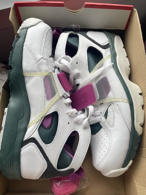 Nike Air Trainer Huarache Berry
