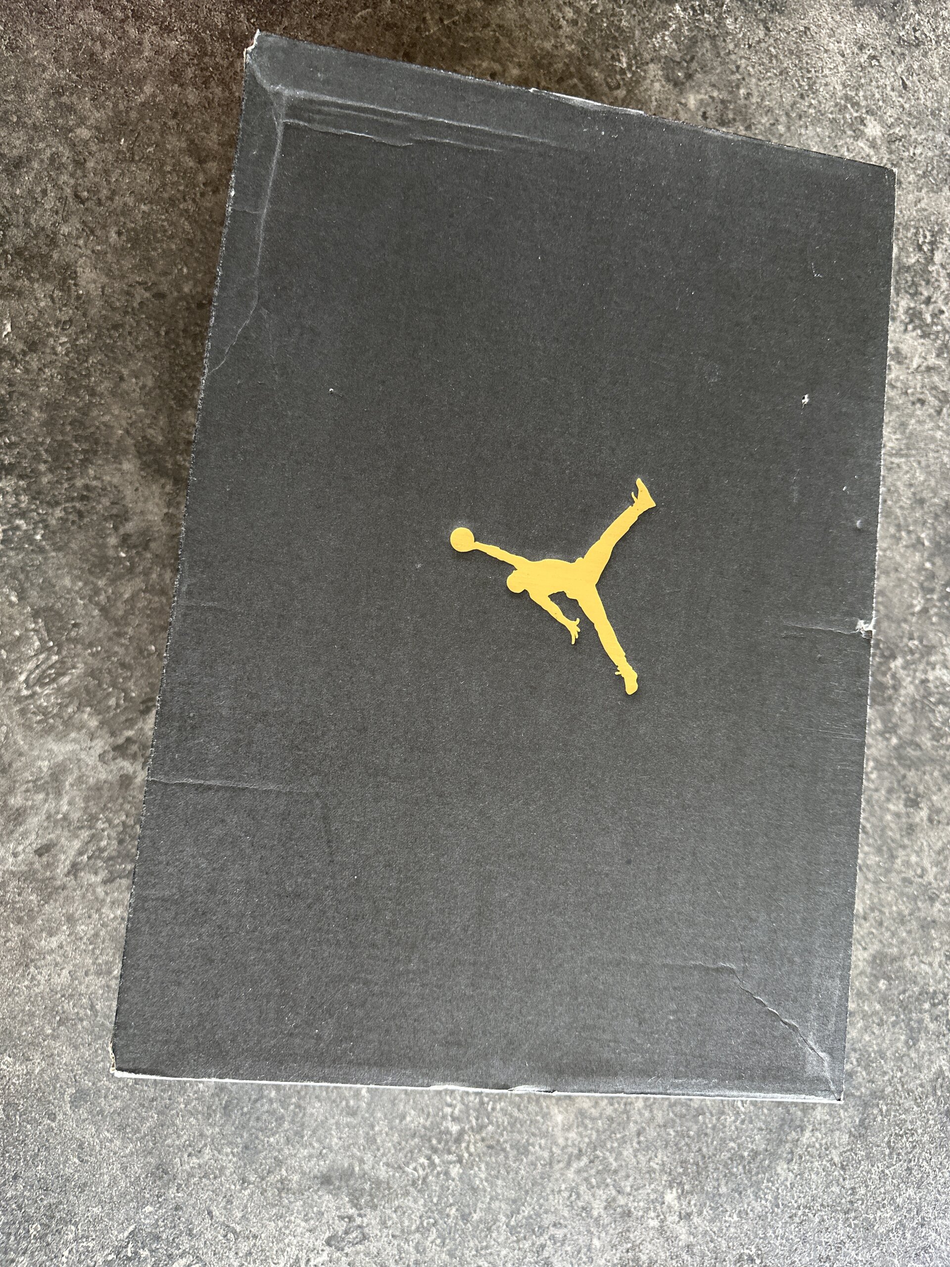 Air Jordan 1 Mid 'Dia De Los Muertos' (2020) photo 7