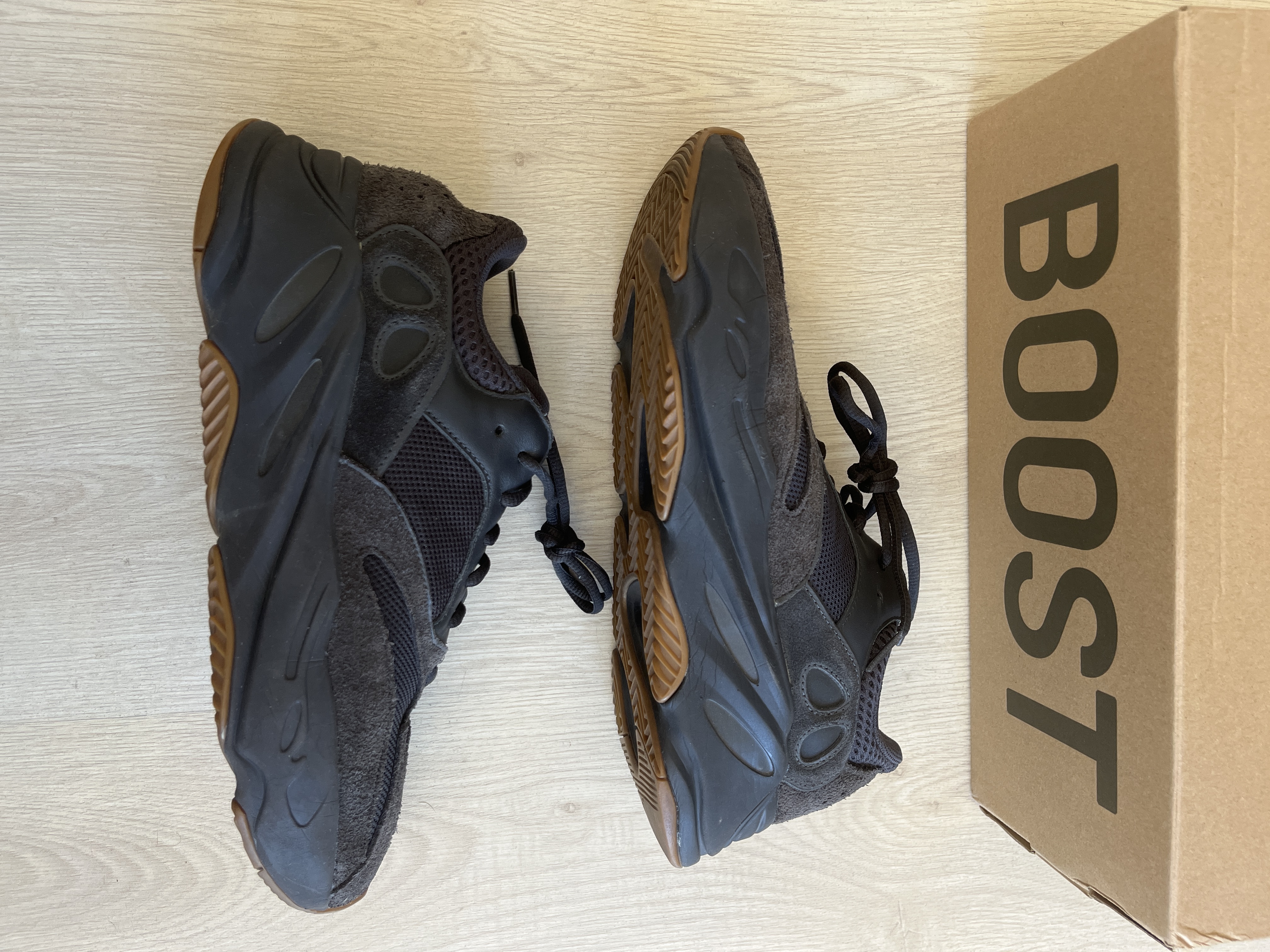 Yeezy Boost 700 'Utility Black' photo 1