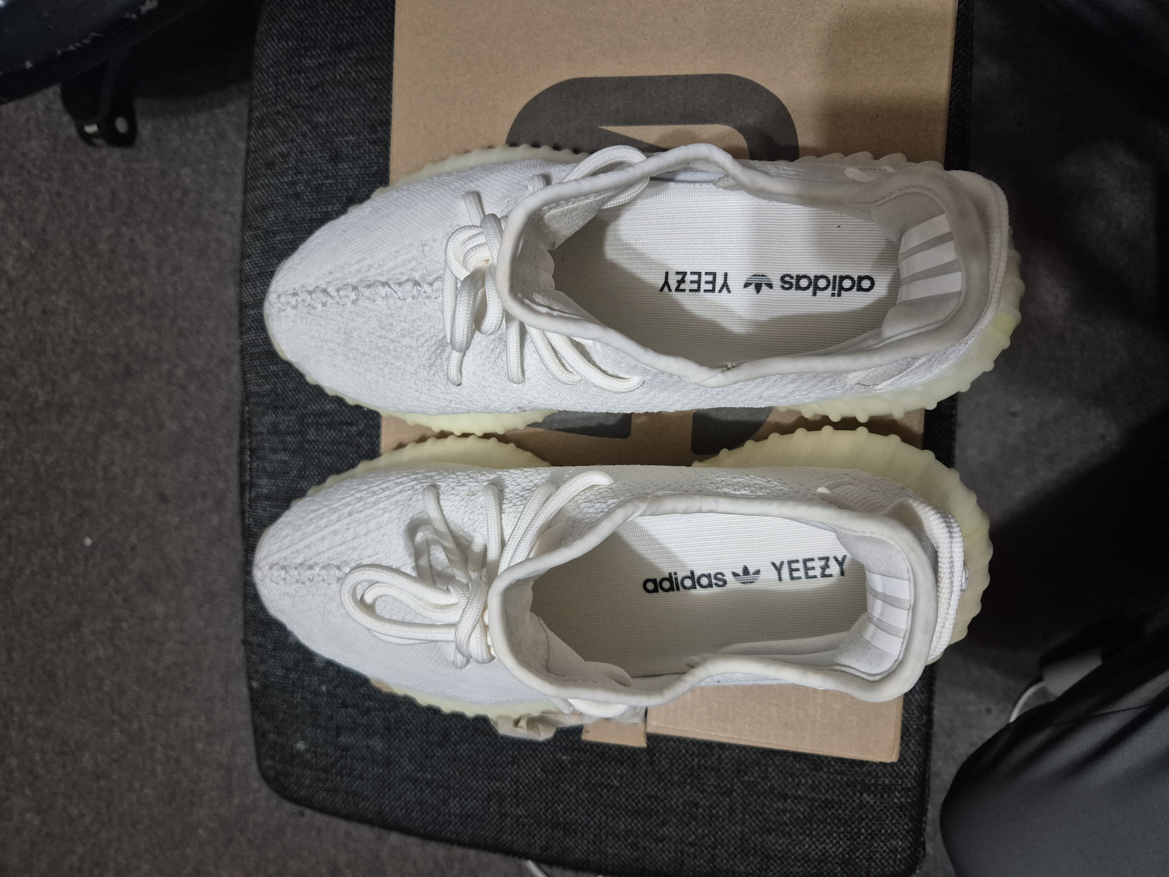 Yeezy Boost 350 V2 'Cream White' (2017) photo 3