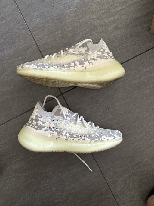 Yeezy Boost 380 Alien (2019)