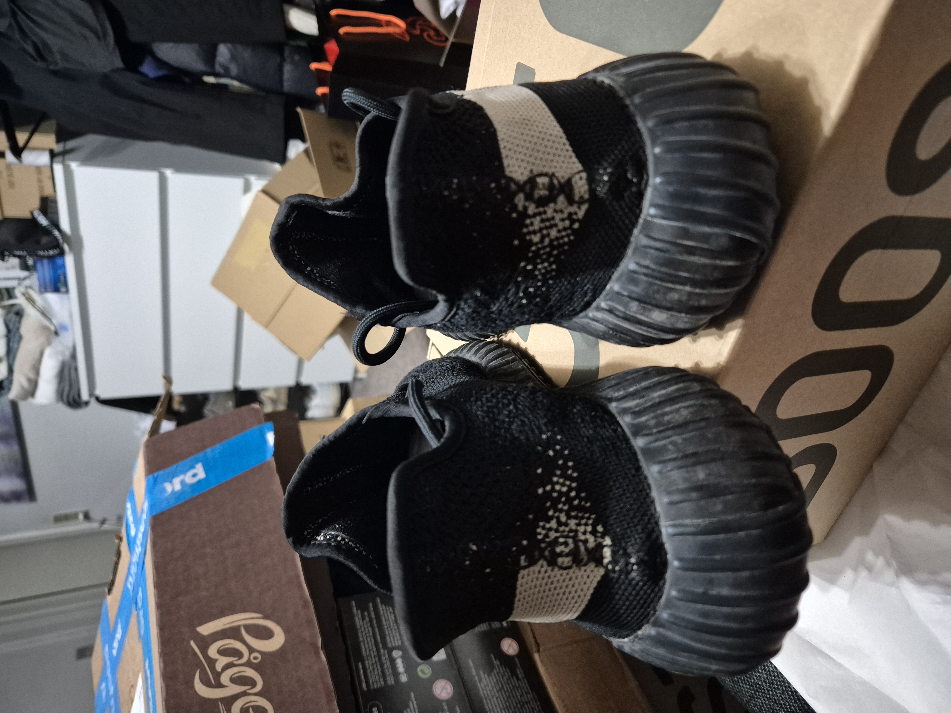 Yeezy Boost 350 V2 'Oreo' photo 4
