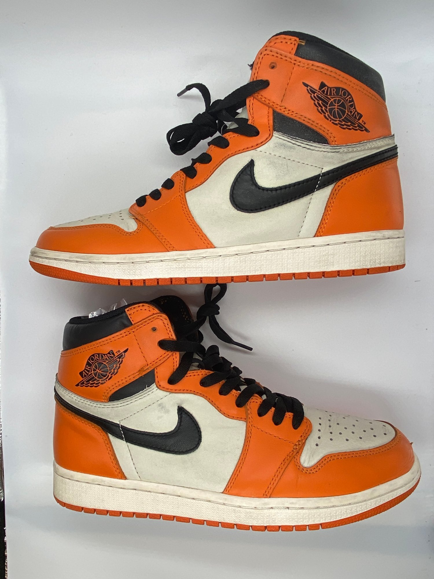 Air Jordan 1 Retro High OG 'Reverse Shattered Backboard' (2016) photo 1