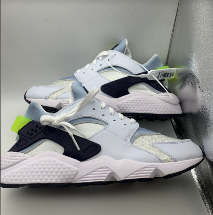 Nike Air Huarache Volt White (2022) photo 3