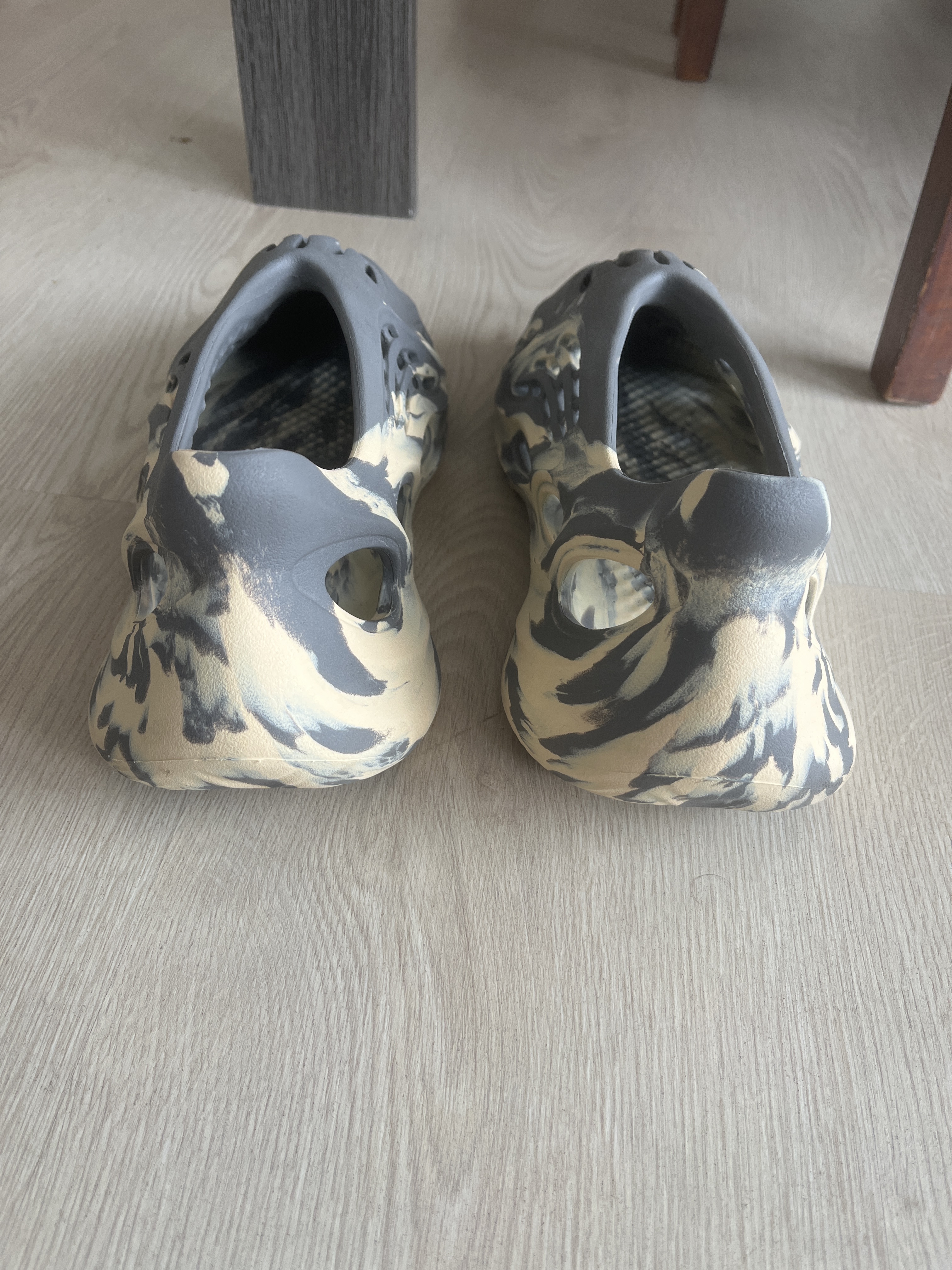 Yeezy Foam Runner MXT 'Moon Grey' (2021) photo 4