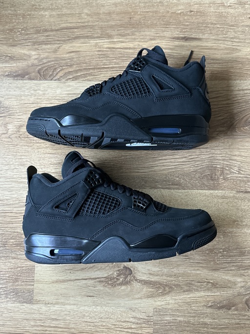 Air Jordan 4 Retro 'Black Cat' (2025)