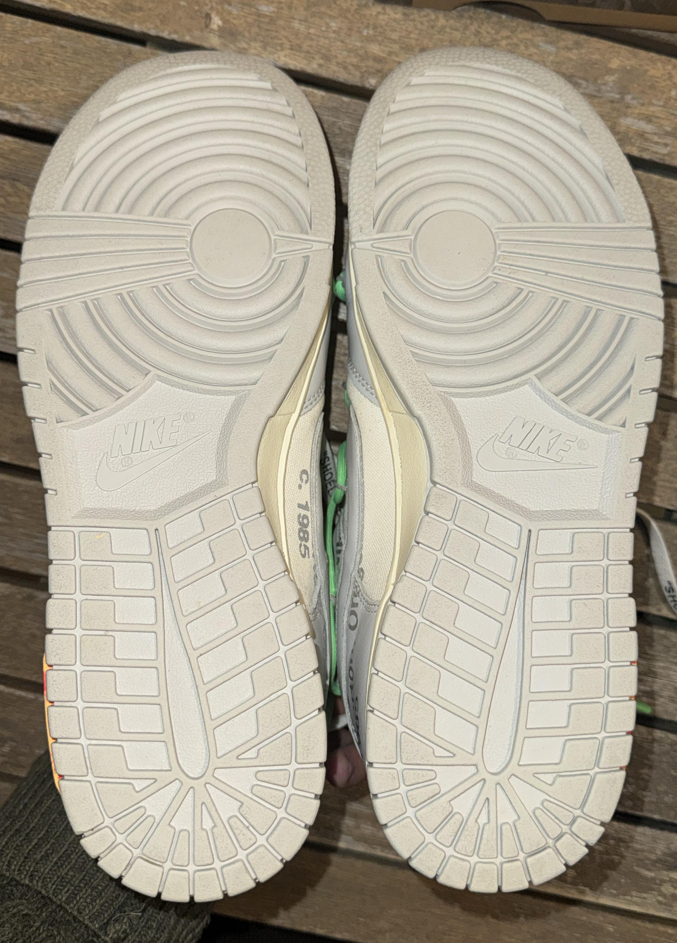 Nike x Off-White Dunk Low 'Lot 26' (2021) photo 5