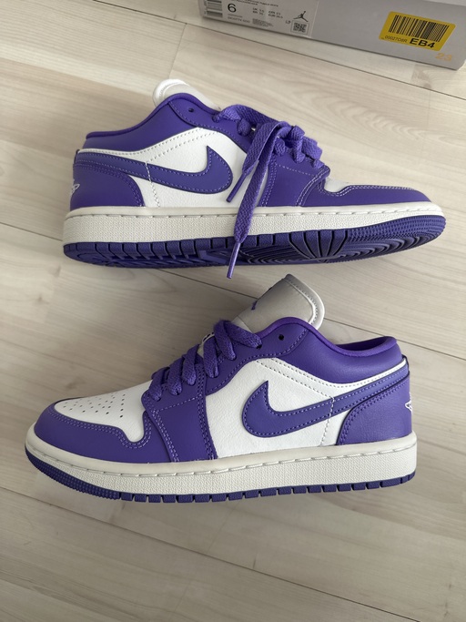 Air Jordan 1 Low WMNS Psychic Purple (2022)