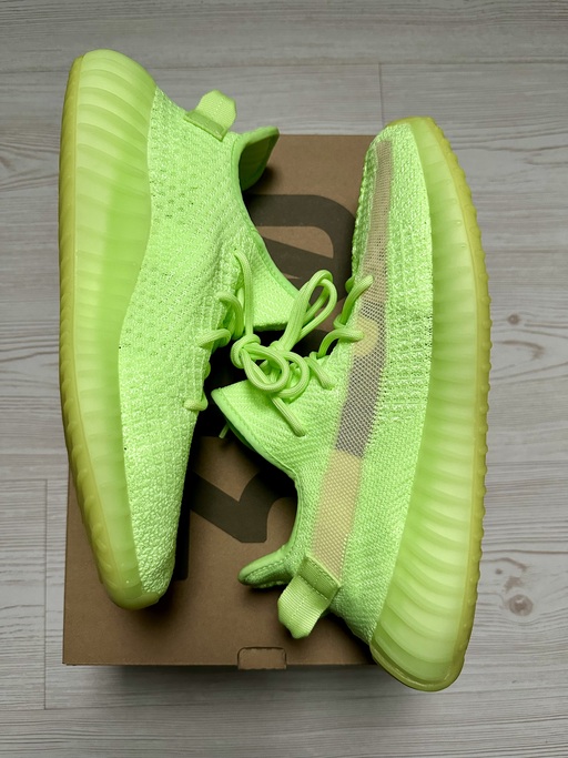 Yeezy Boost 350 V2 'Glow' GID (2019)