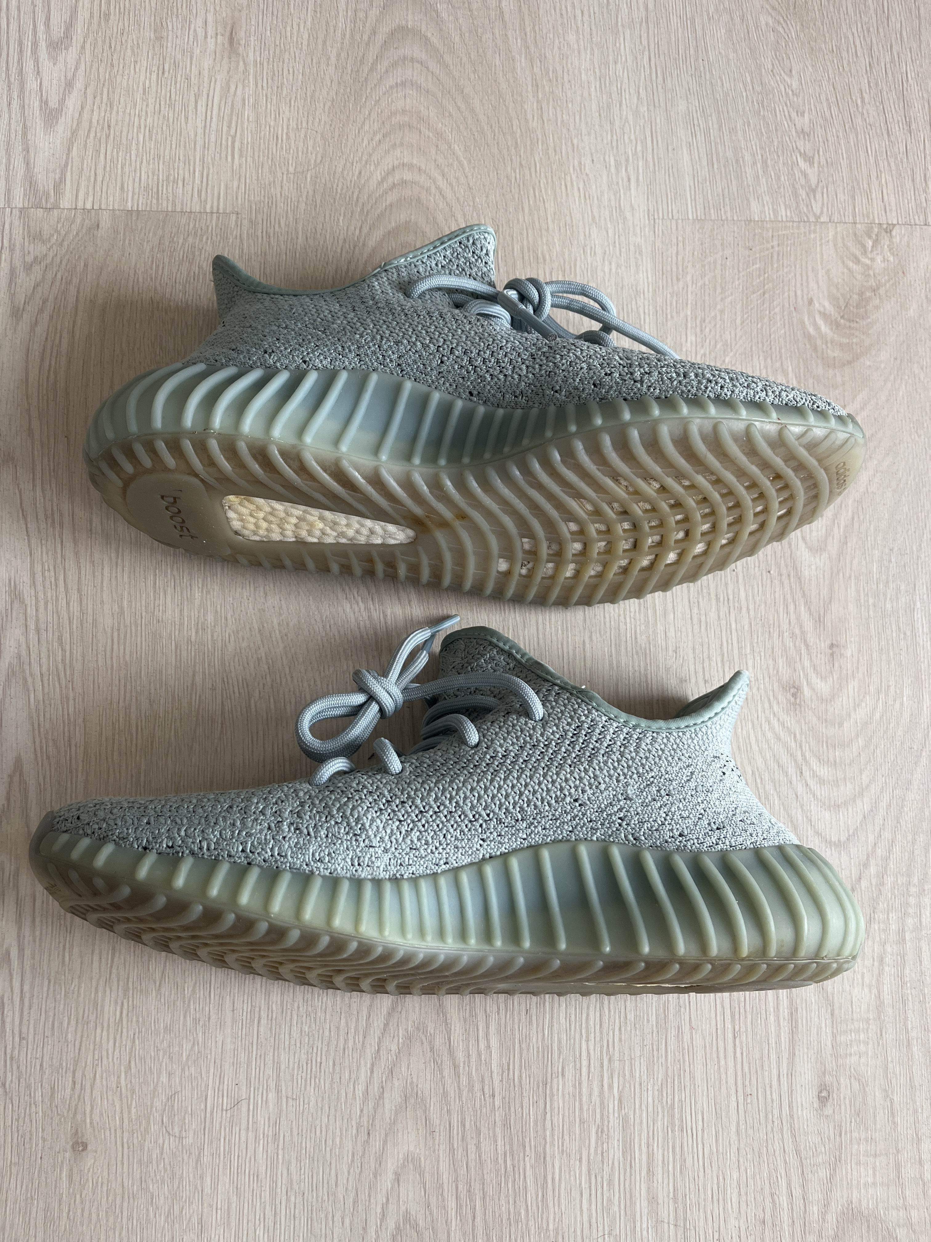 Yeezy Boost 350 V2 'Salt' photo 2