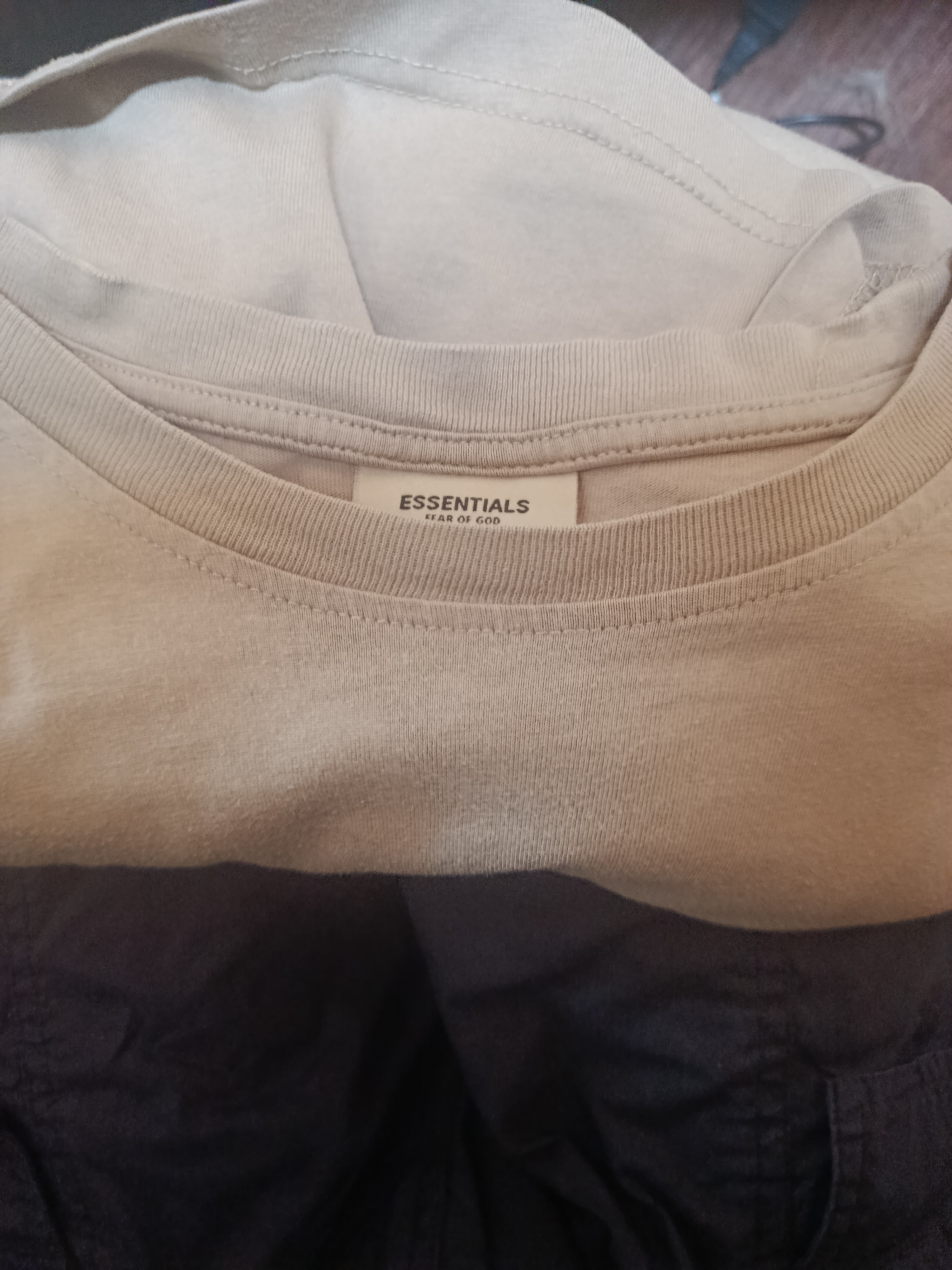 Fear Of God ESSENTIALS 3D Silicon Applique Boxy T-Shirt Olive/Khaki (FW20) photo 3