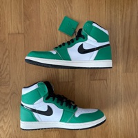 Air Jordan 1 High OG WMNS 'Lucky Green' (2020) photo 2