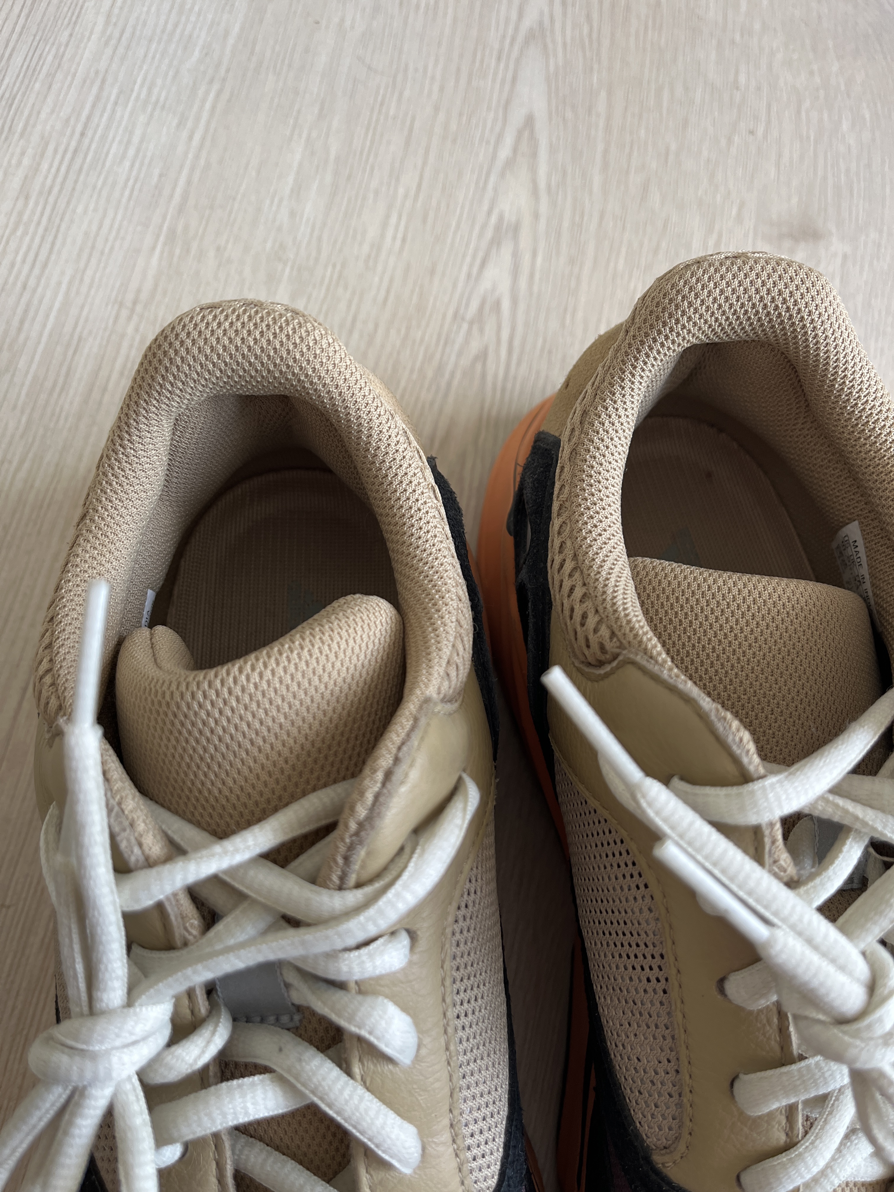 Yeezy Boost 700 'Enflame Amber' (2021) photo 9