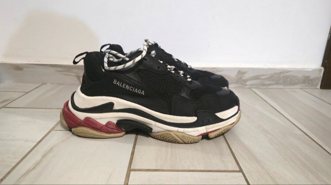 Balenciaga Triple S 'Black White Red' (2018 Reissue) photo 1