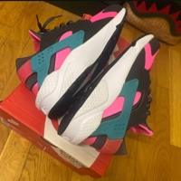 Nike Air Huarache Hyper Pink Cactus photo 10