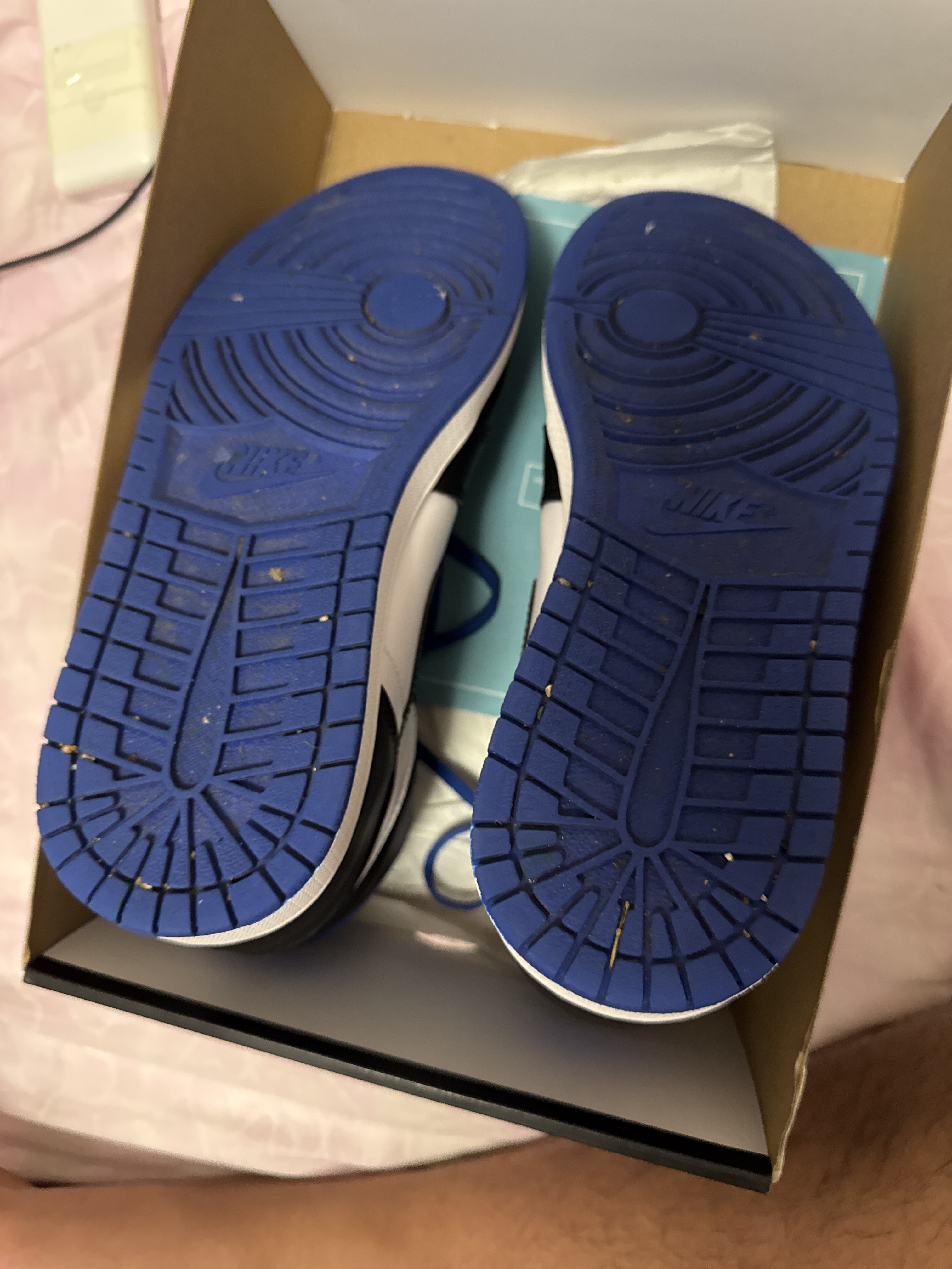 Air Jordan 1 Retro High 'Royal Toe' (2020) photo 5