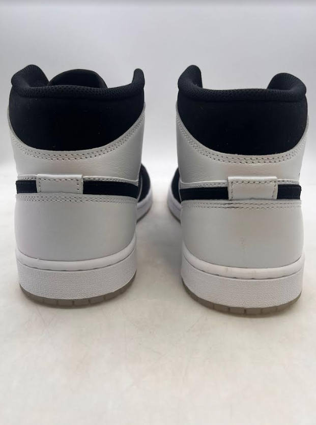 Air Jordan 1 Mid 'Diamond Black White' (2022) photo 4