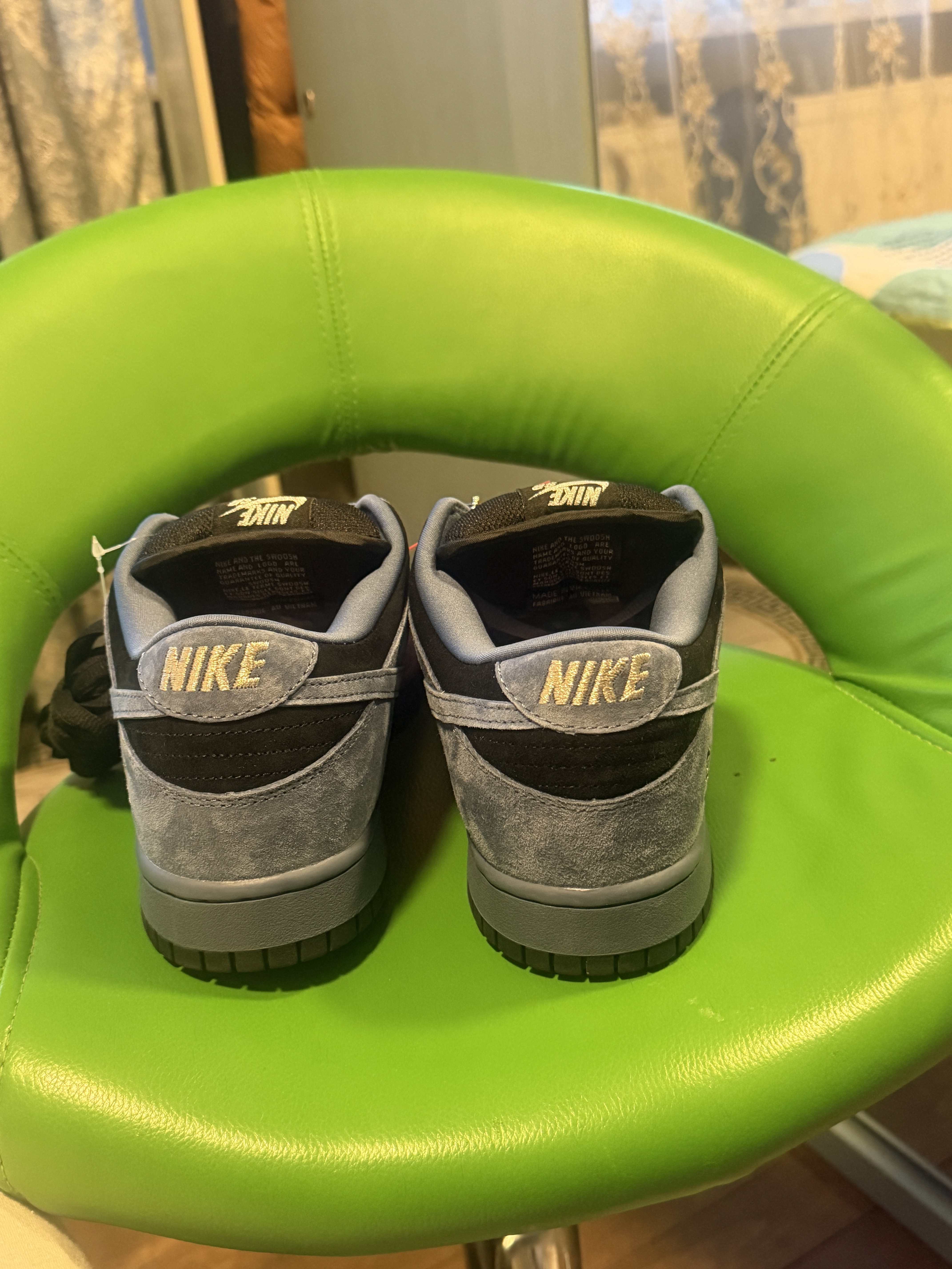Nike SB x Supreme Dunk Low 'Ocean Fog' (2025) photo 4