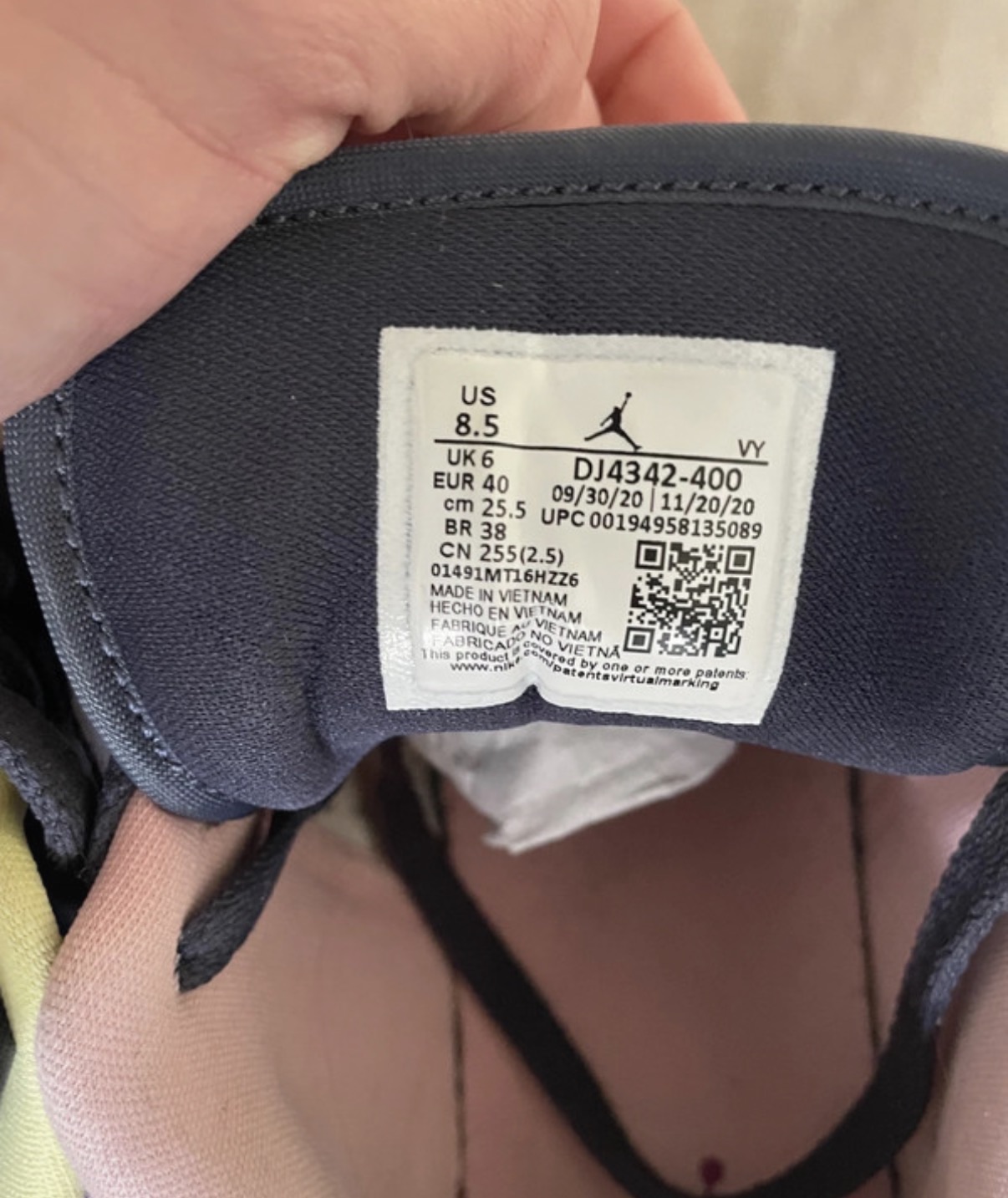 Air Jordan 1 Low WMNS 'Purple Magenta' (2021) photo 6