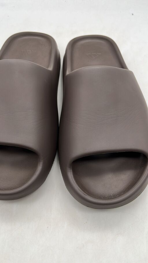 Yeezy Slide 'Soot'