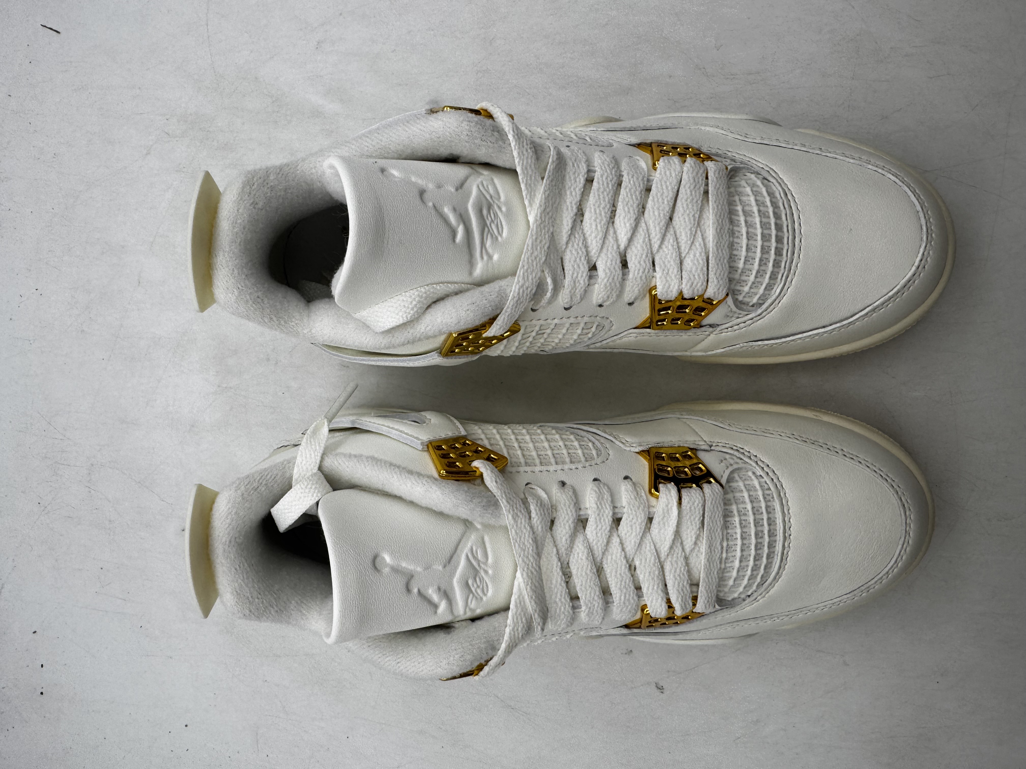Air Jordan 4 WMNS 'Metallic Gold' (2024) photo 10
