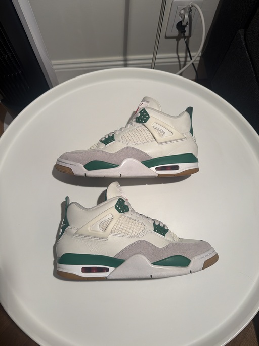 Air Jordan x Nike SB 4 'Pine Green' (2023)