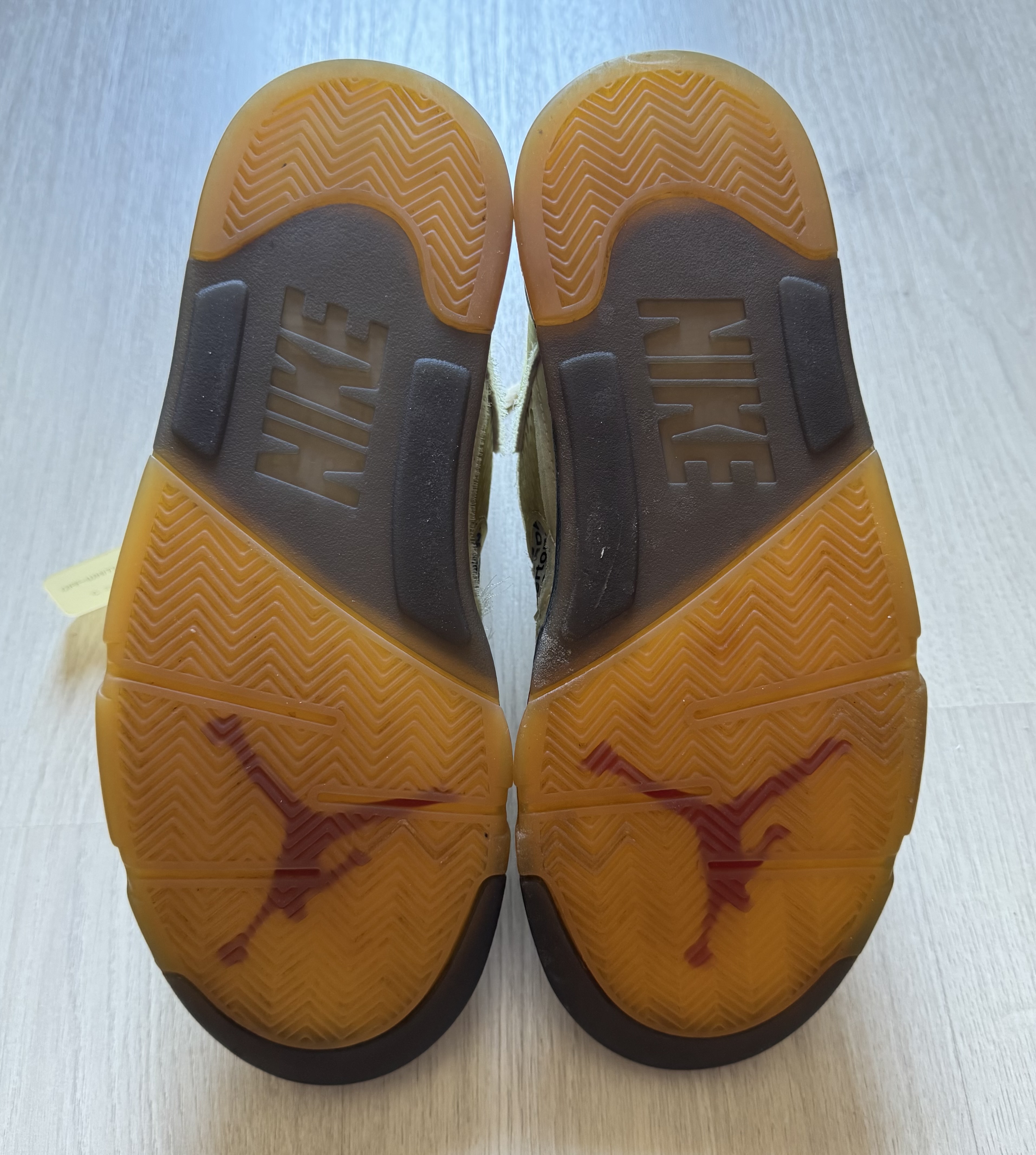 Air Jordan 5 Retro Off-White 'Sail' (2020) photo 5