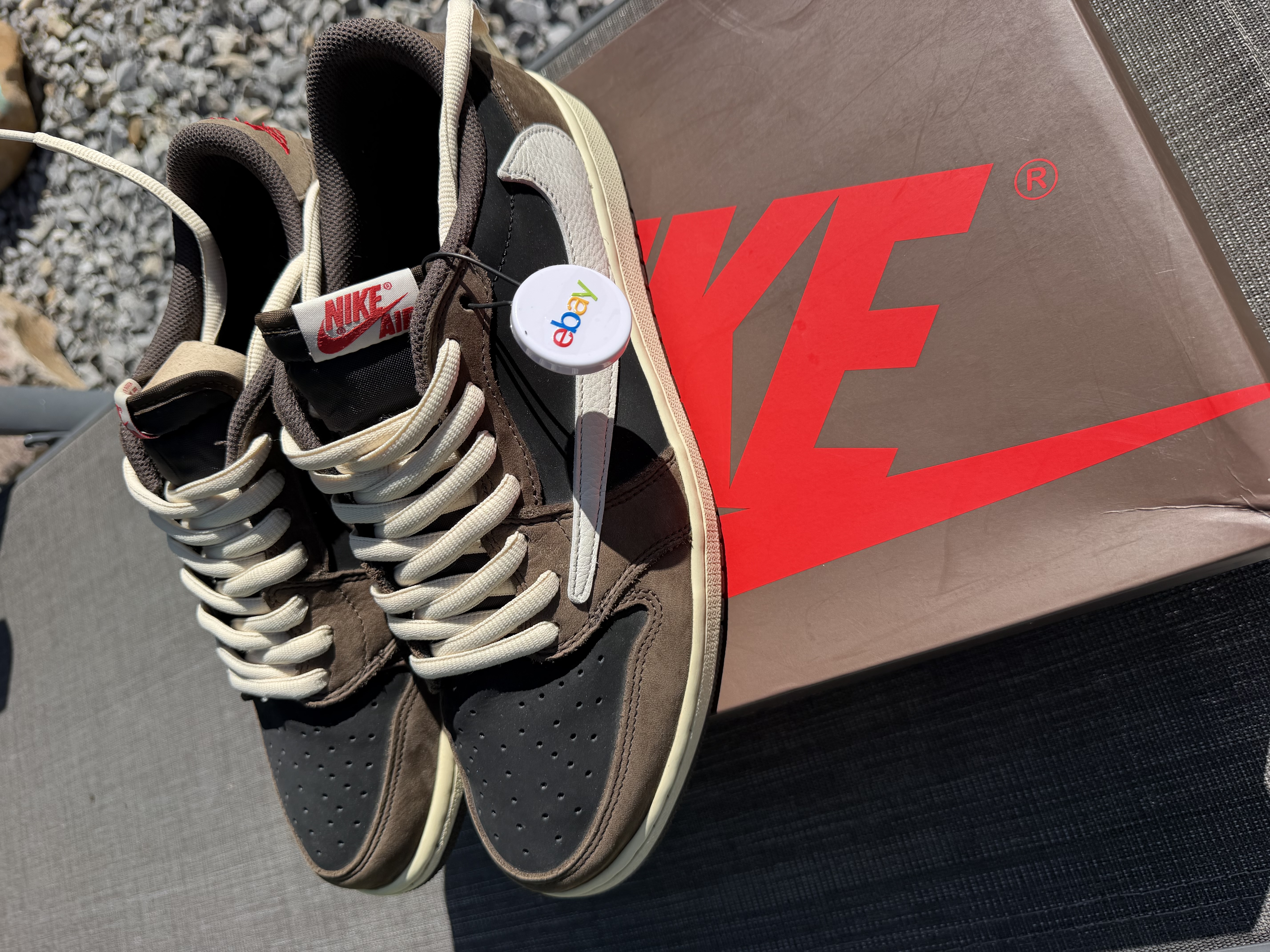 Air Jordan x Travis Scott 1 Low OG 'Dark Mocha' (2019) photo 3