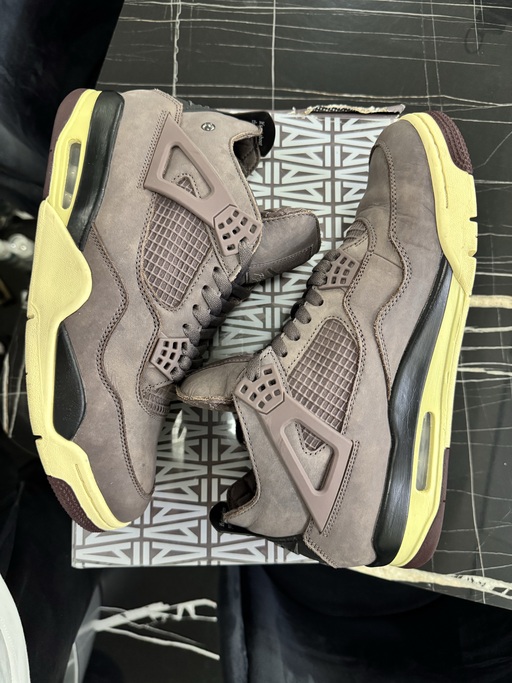 Air Jordan x A Ma Maniere 4 'Violet Ore' (2022)