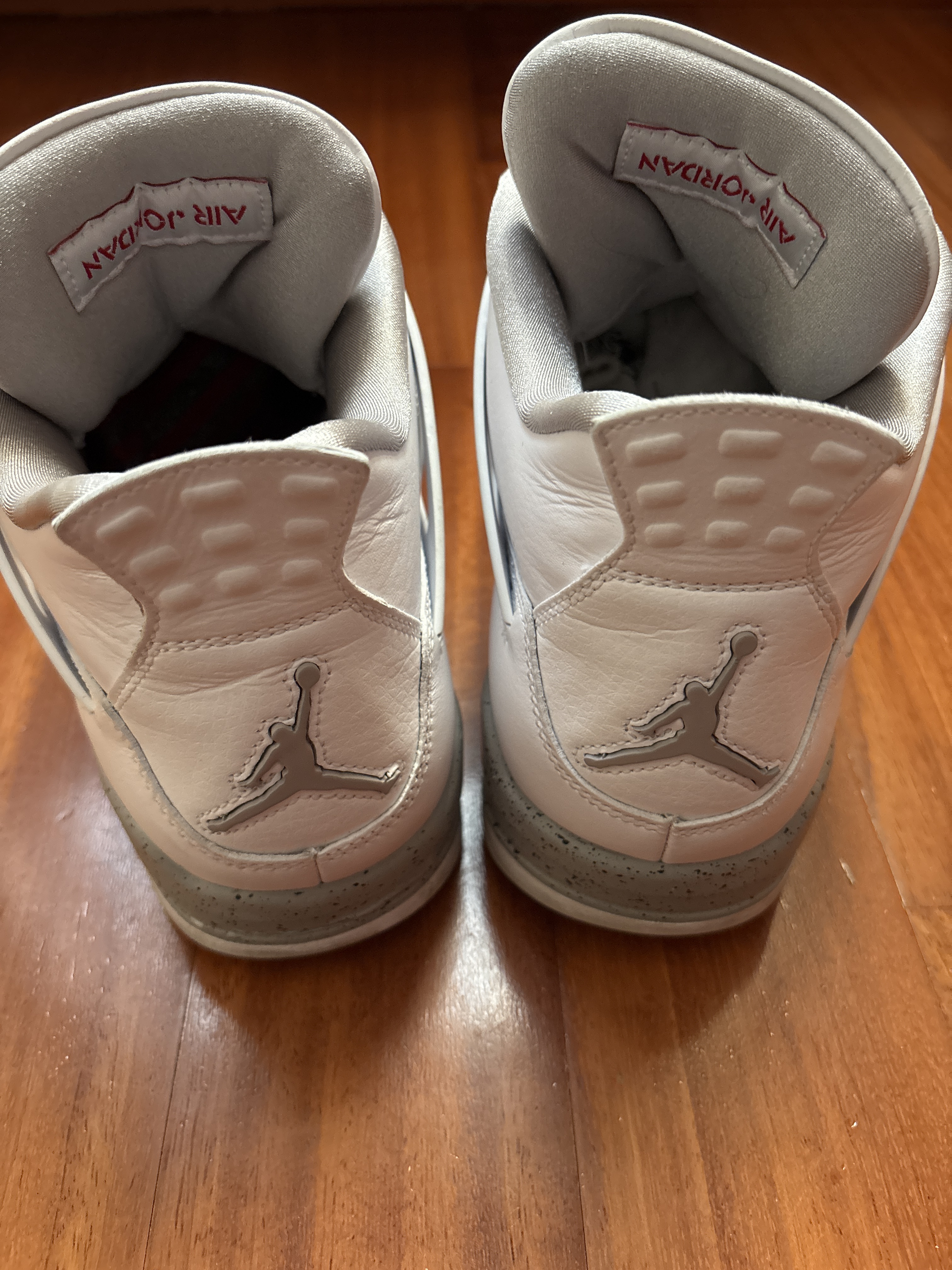 Air Jordan 4 Retro 'Tech White' (2021) photo 4