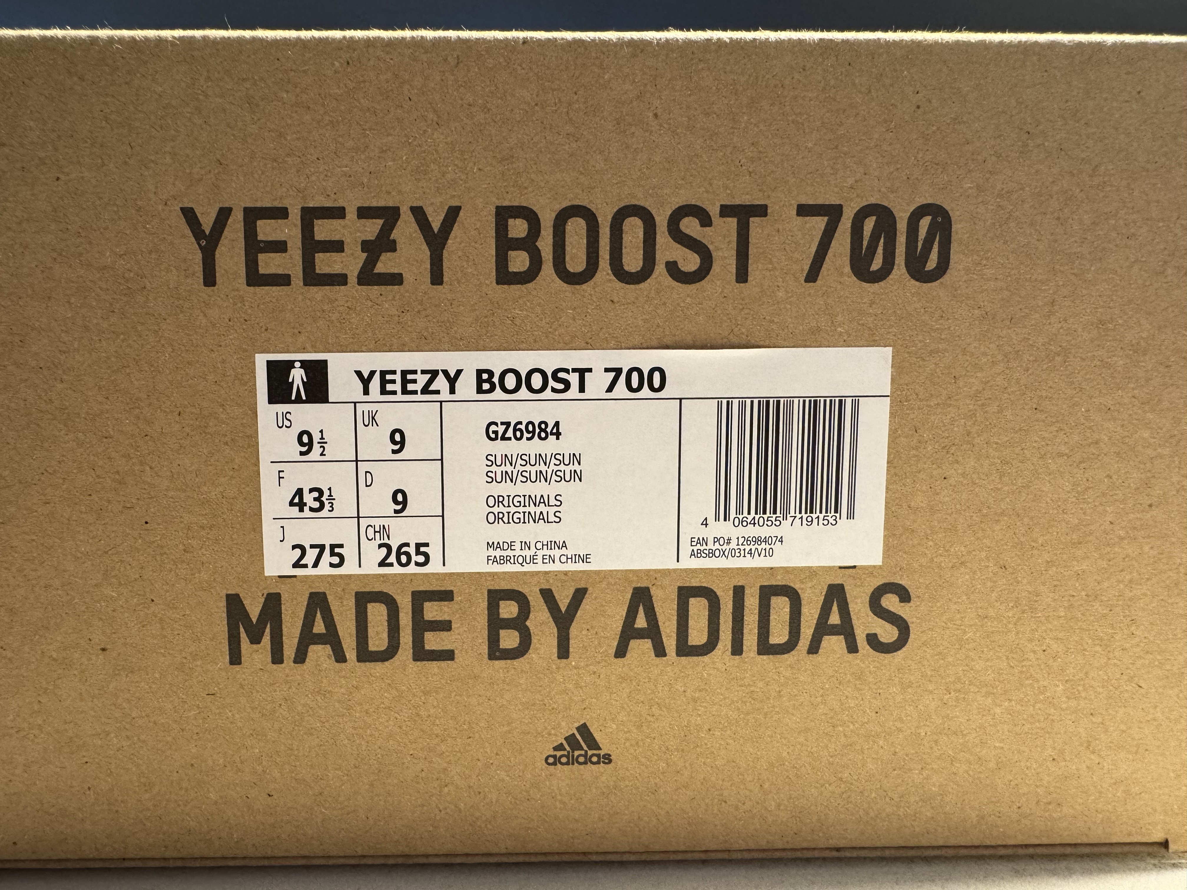 Yeezy Boost 700 Sun (2021) photo 6