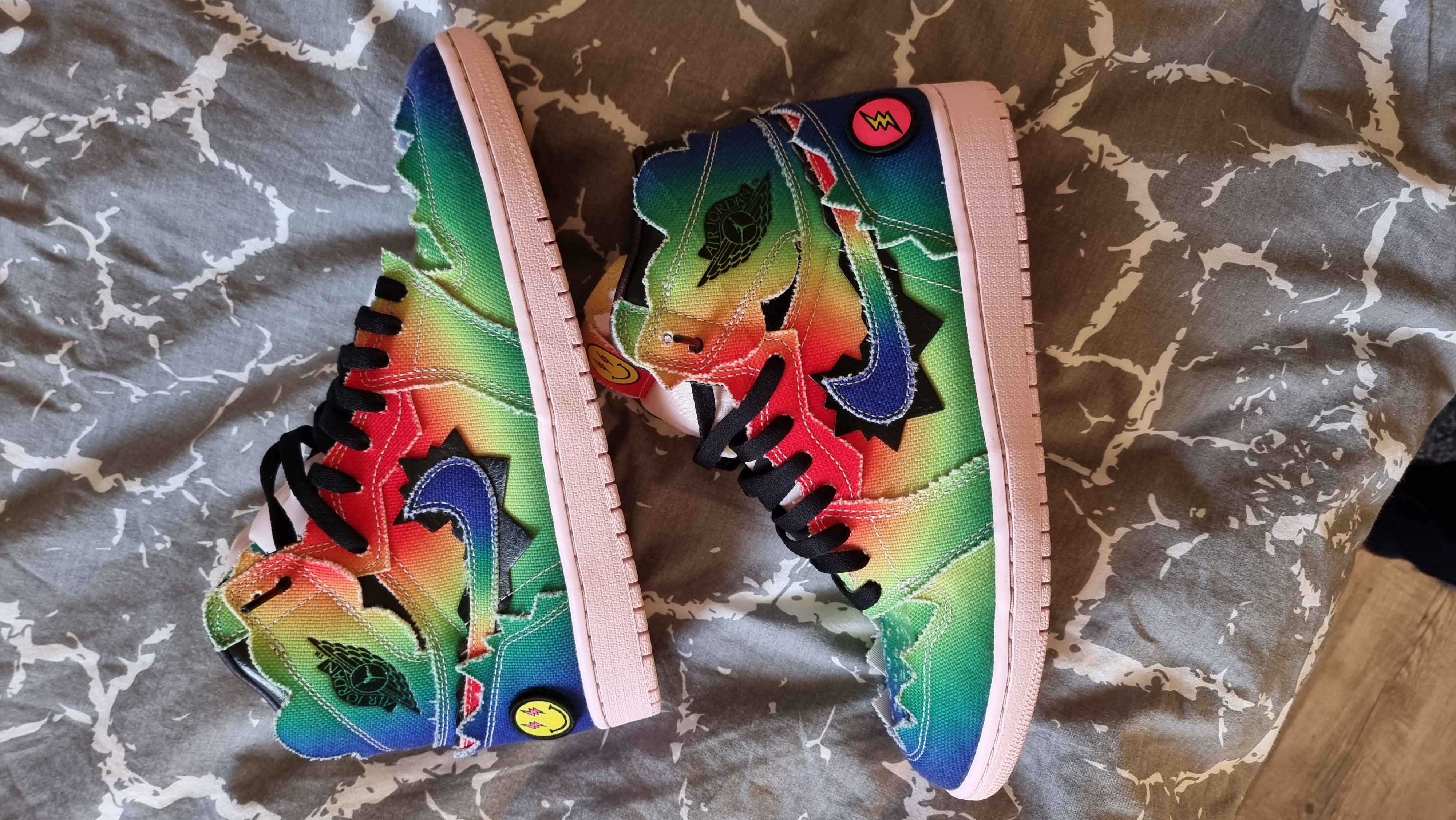 Air Jordan 1 Retro High J Balvin (2020) photo 1