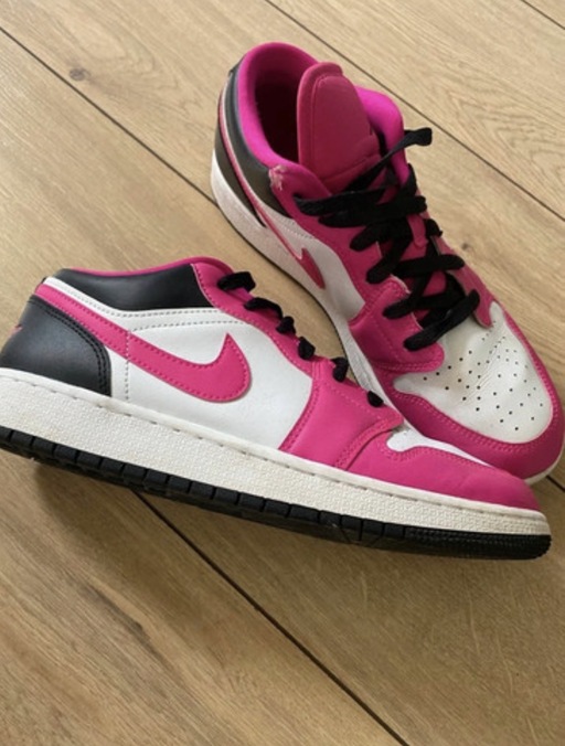 Air Jordan 1 Low GS 'Fierce Pink' (2023)