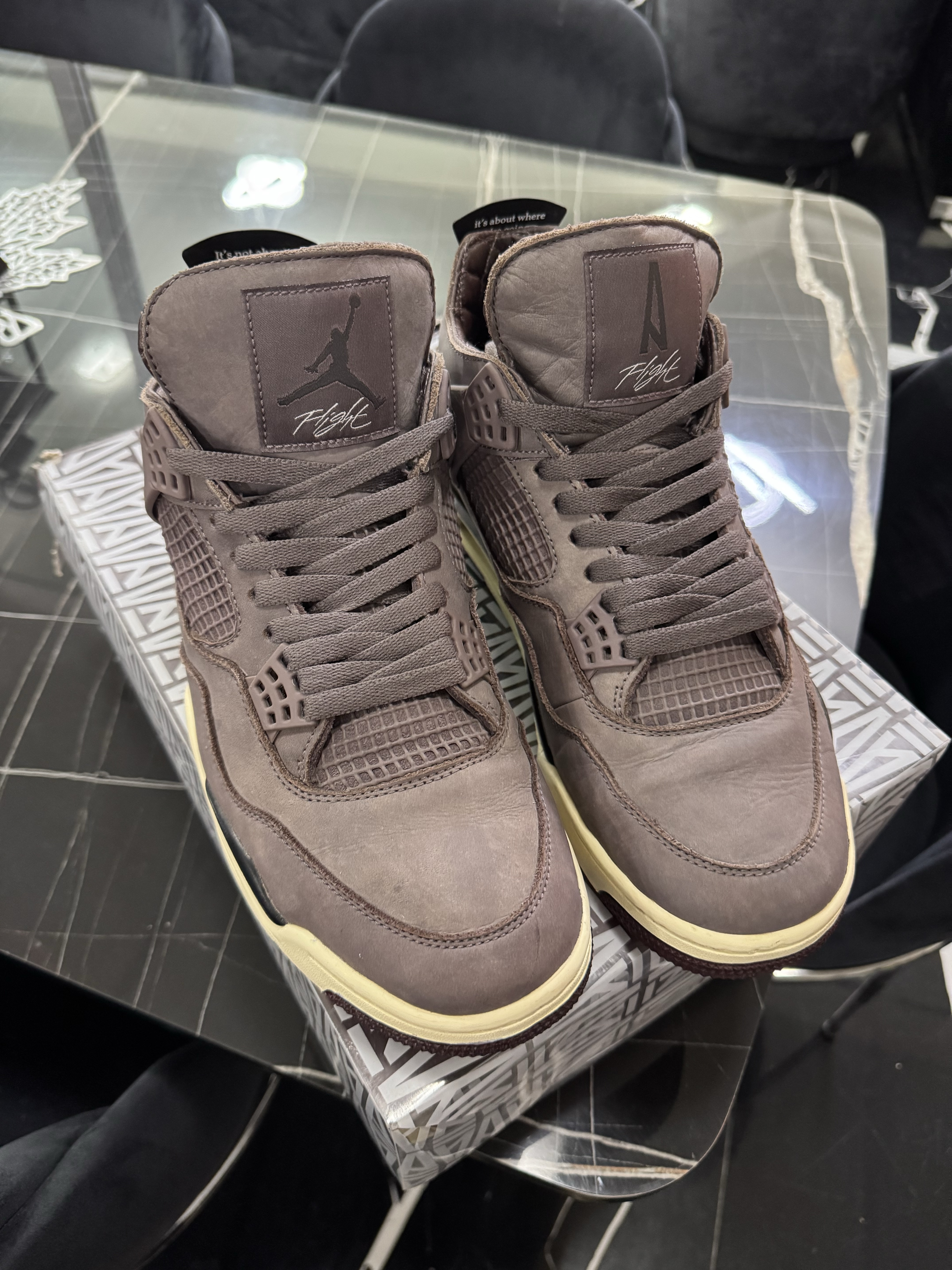 Air Jordan x A Ma Maniere 4 'Violet Ore' (2022) photo 9
