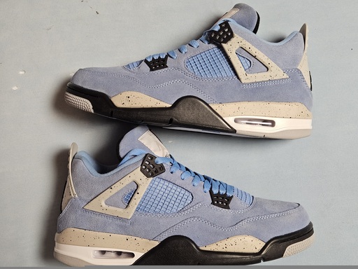 Air Jordan 4 Retro 'University Blue' (2021)